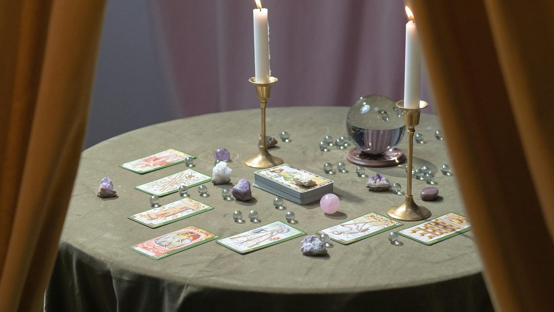 The elder couple started consulting a spiritual reader (Image via Pexels)