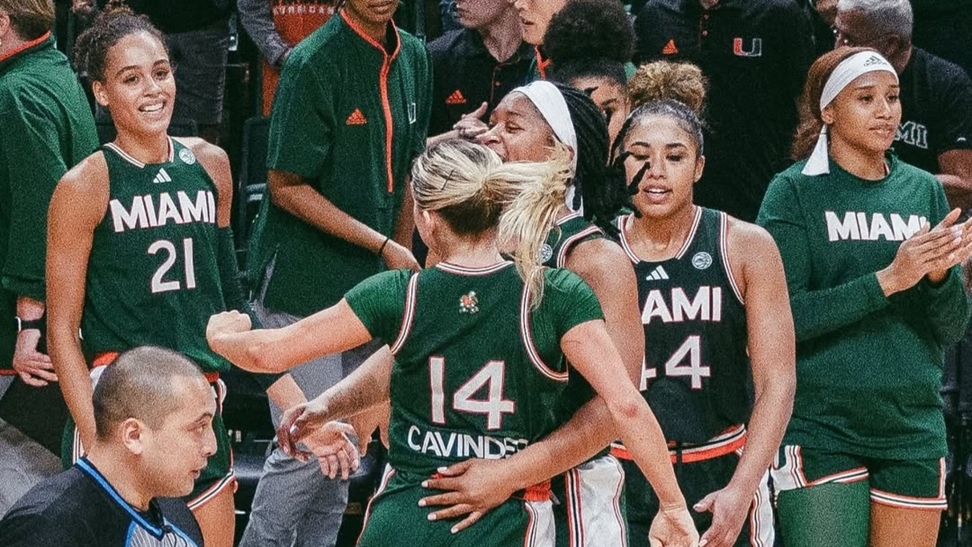 Haley Cavinder celebrating with her Miami Hurricanes teammates. (Image Credits: @caneswbb on Instagram)