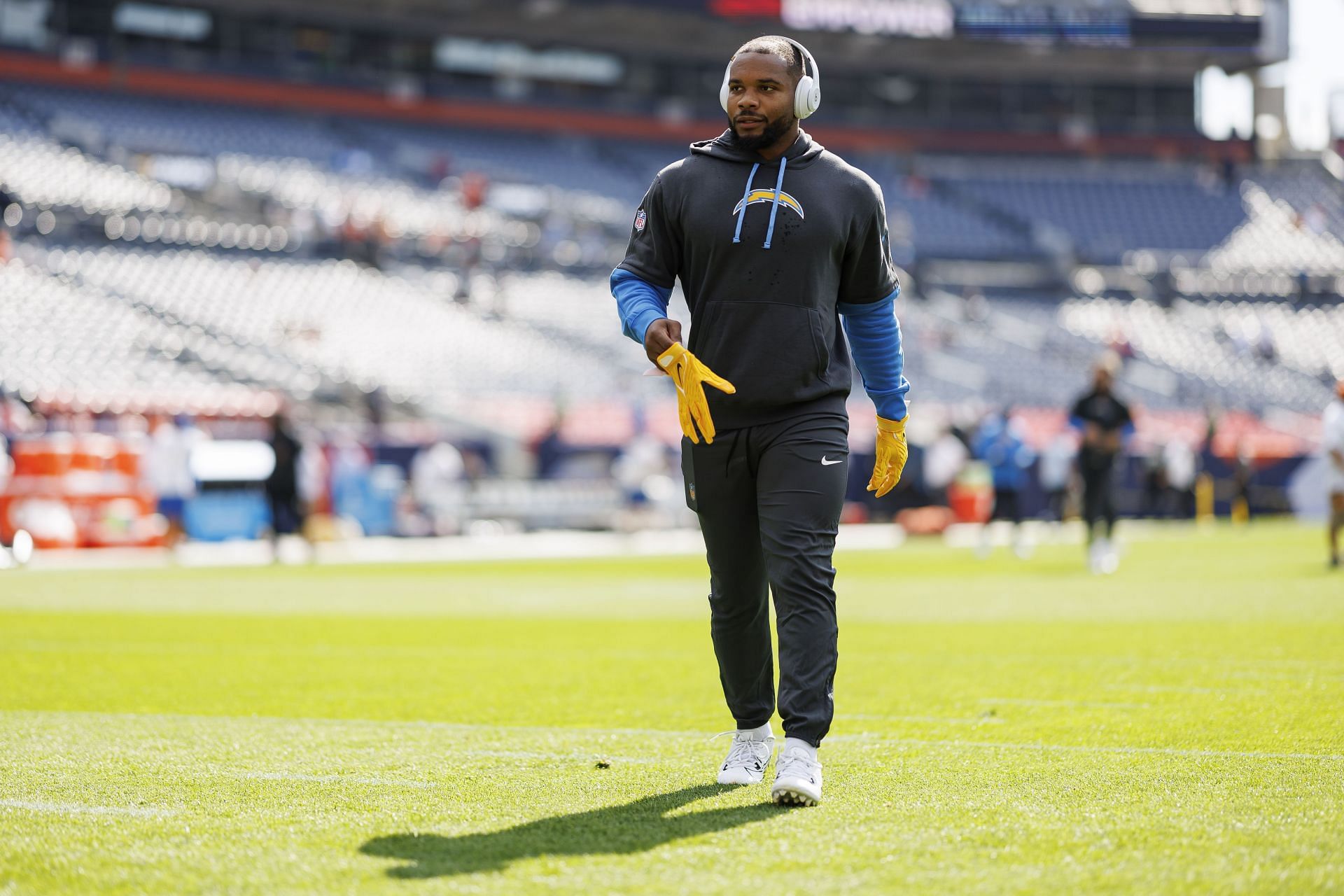 Why is J.K. Dobbins not playing tonight? Exploring Chargers RB’s absence for Week 16 TNF vs. Broncos