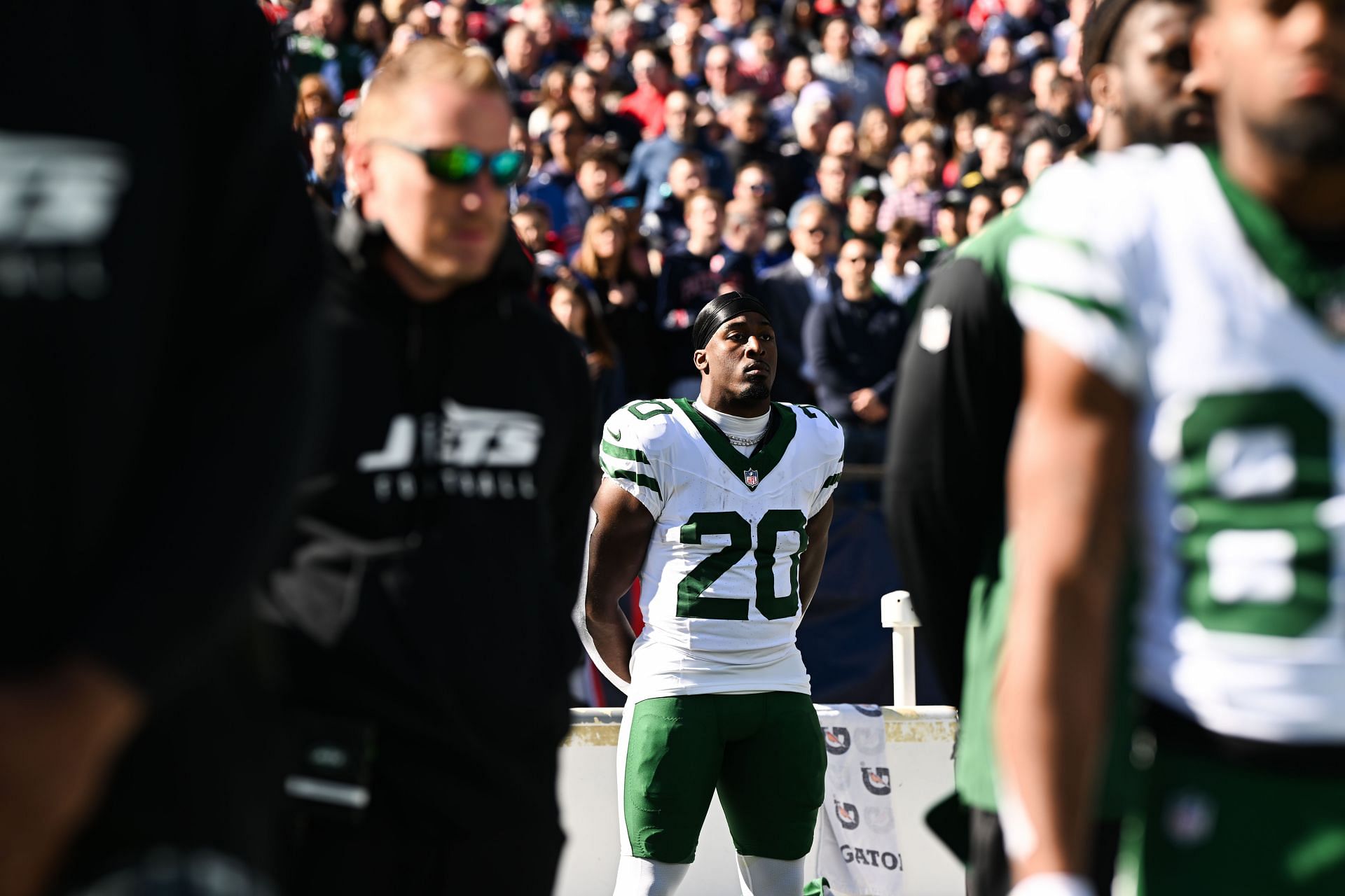 What happened to Breece Hall? Why Jets RB isn't playing today vs Dolphins