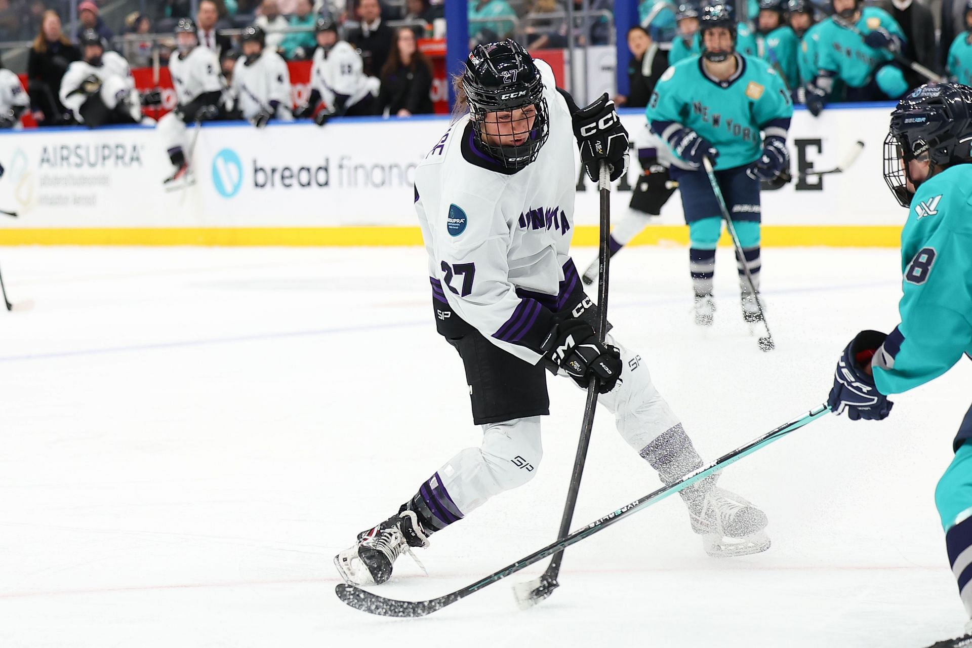 HOCKEY: MAR 03 PWHL Minnesota at New York - Source: Getty