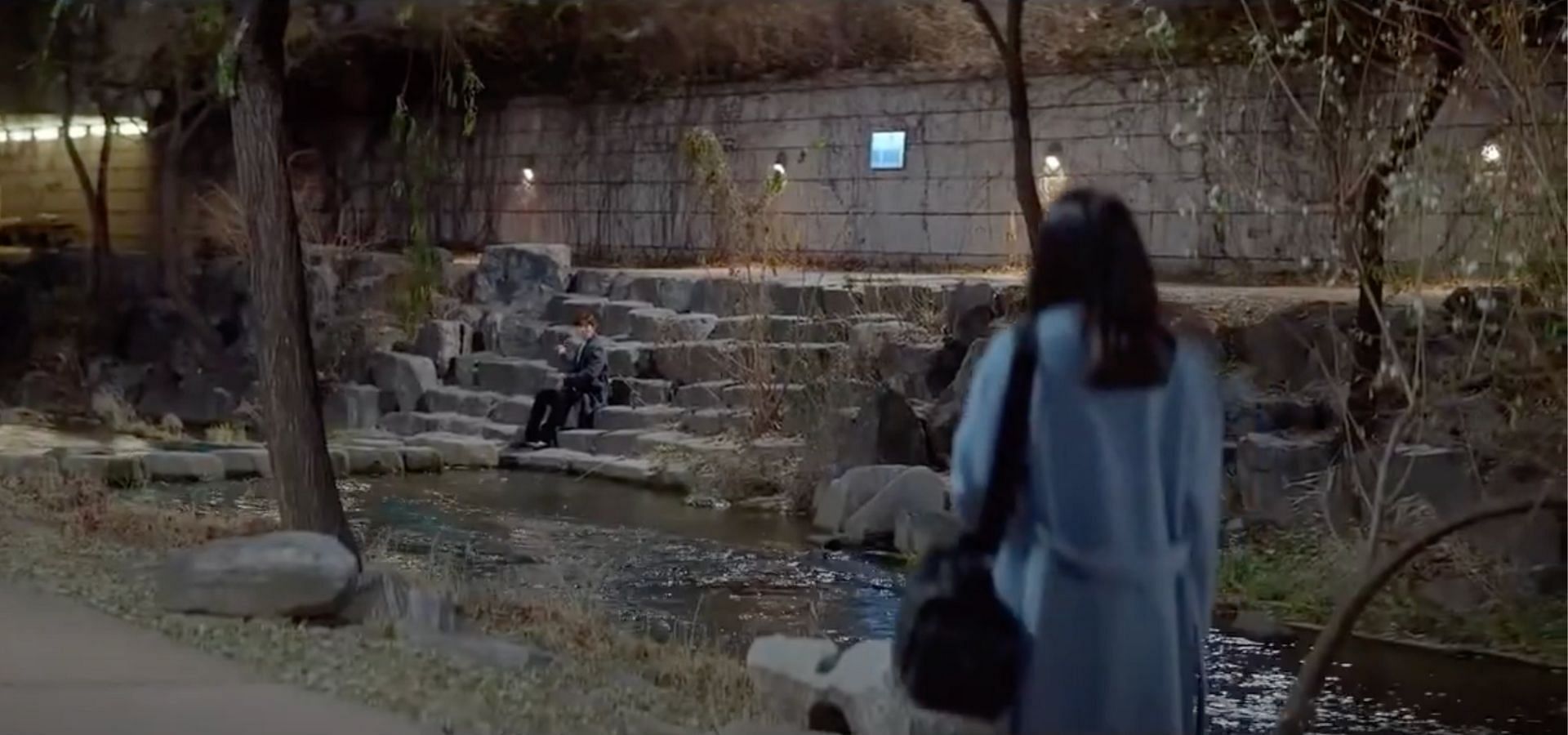 Still from &#039;Lovestruck in the City&#039; of Cheonggyecheon Stream. (Image via YouTube/Mix edit)