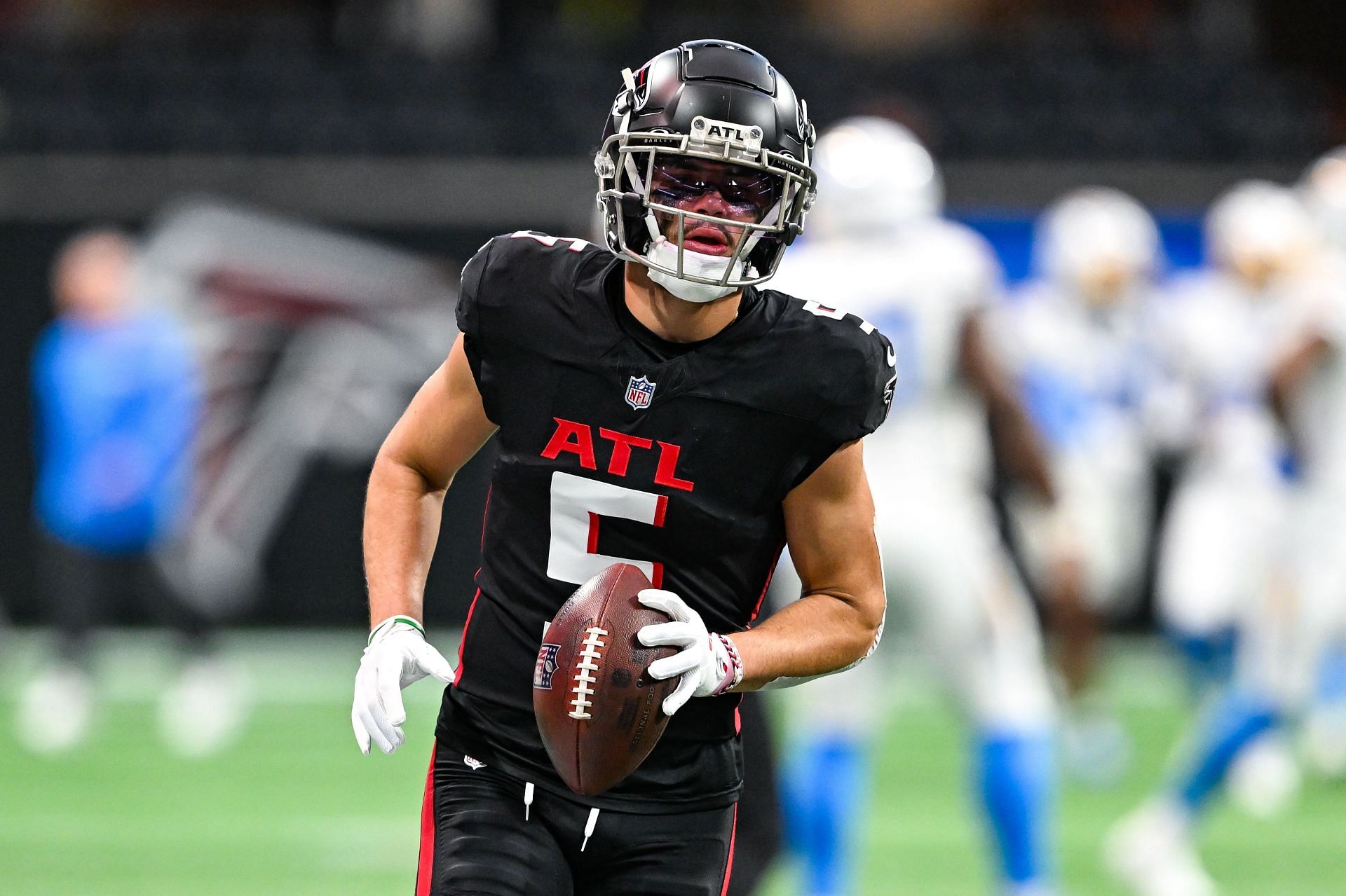 NFL: DEC 01 Chargers at Falcons - Source: Getty