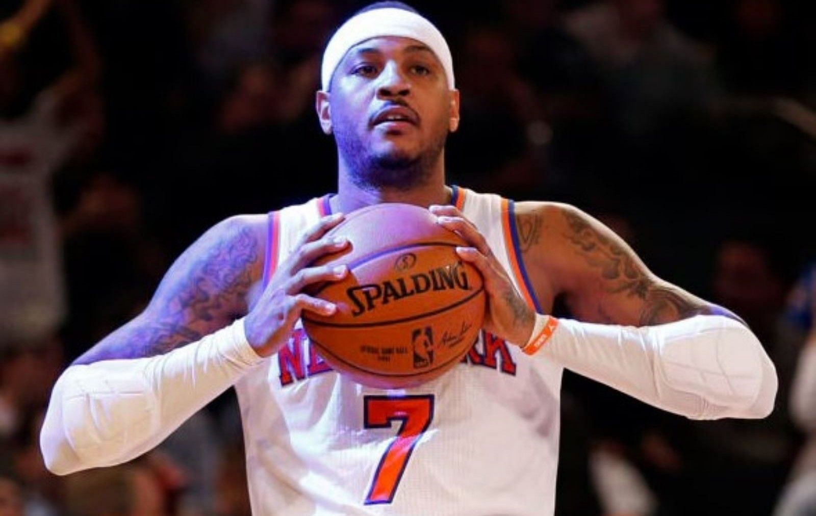 Knicks fans turn on owner after Carmelo Anthony