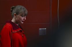 Taylor Swift thanks fans after TTPD is named Apple Music's top 2024 album