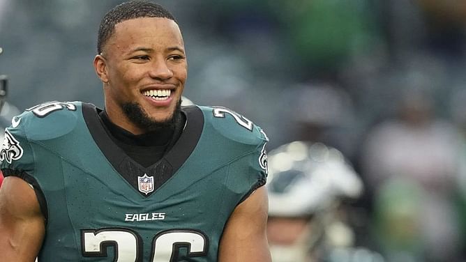 WATCH: Saquon Barkley shares heartwarming moment with family on sidelines ahead of Cowboys clash