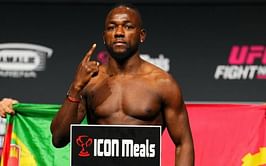 "He has a knockout win over Kai Asakura" - UFC champ hits back at fan after being called out for 'Ali repped fighter' bias on Manel Kape