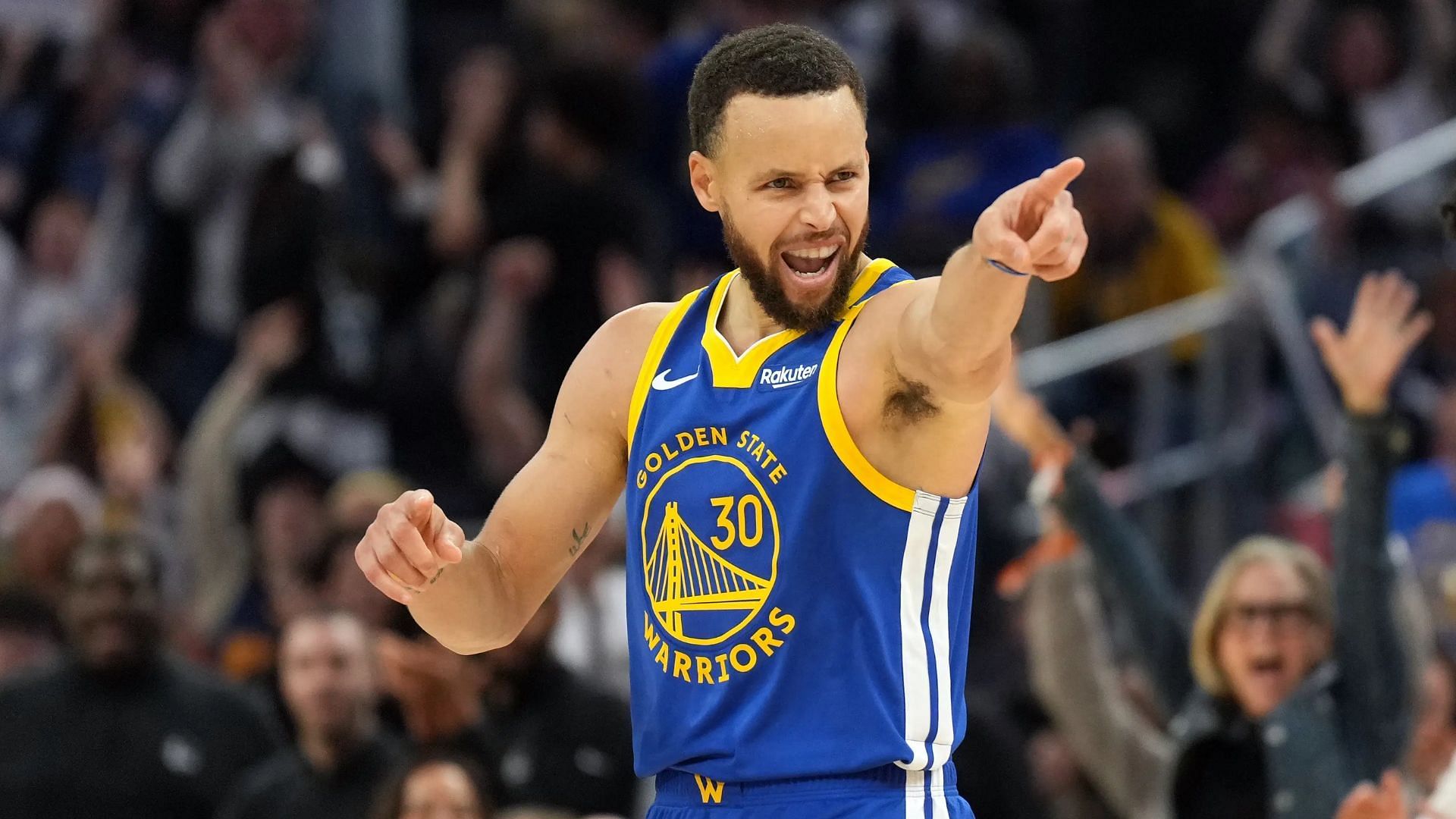 Steph Curry makes his feelings known after Warriors lose another game in the clutch. (Photo: IMAGN)