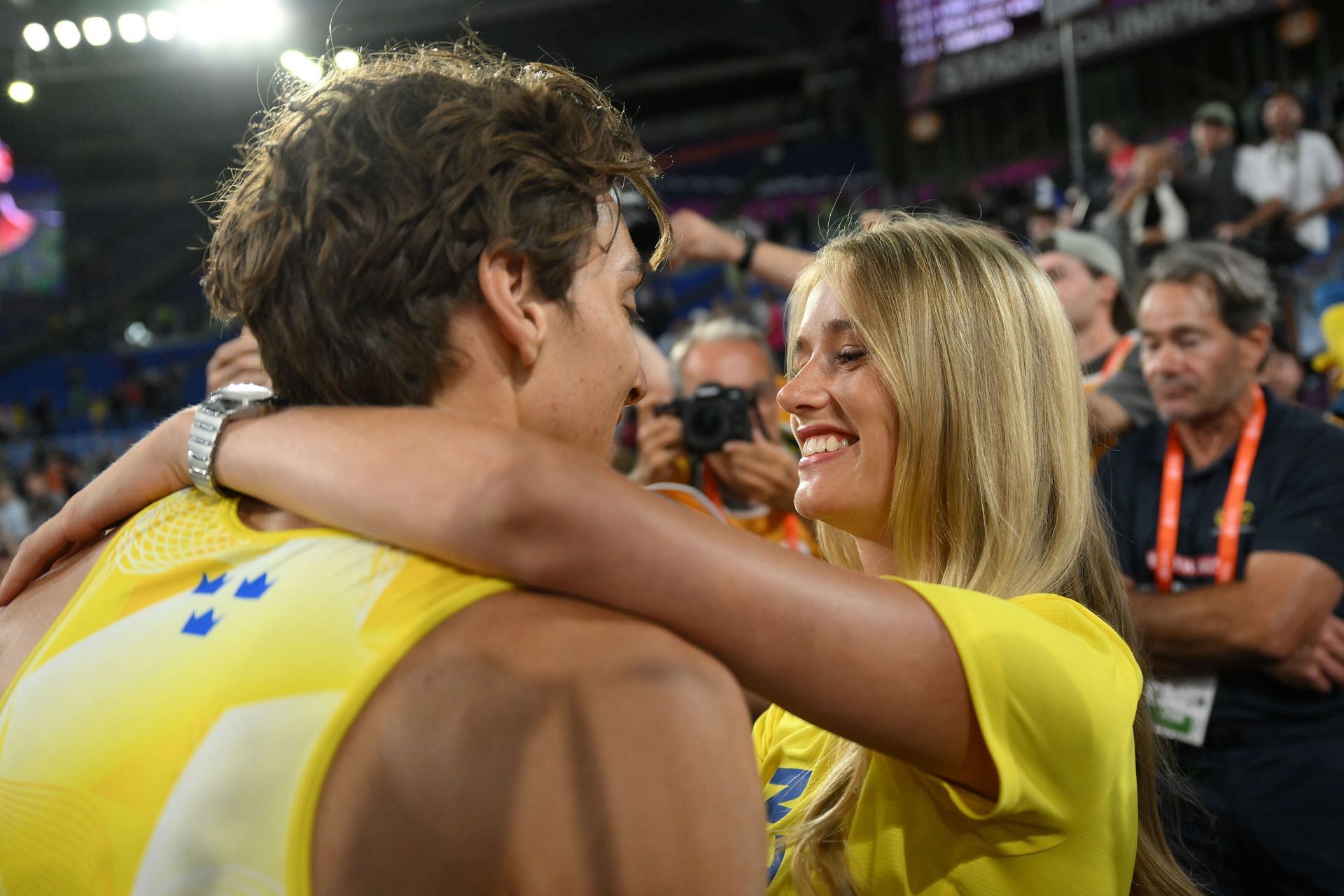 26th European Athletics Championships - Mondo Celebrates his gold medal victory by sharing a hug with fiancee Desire Inglander (Source: Getty)