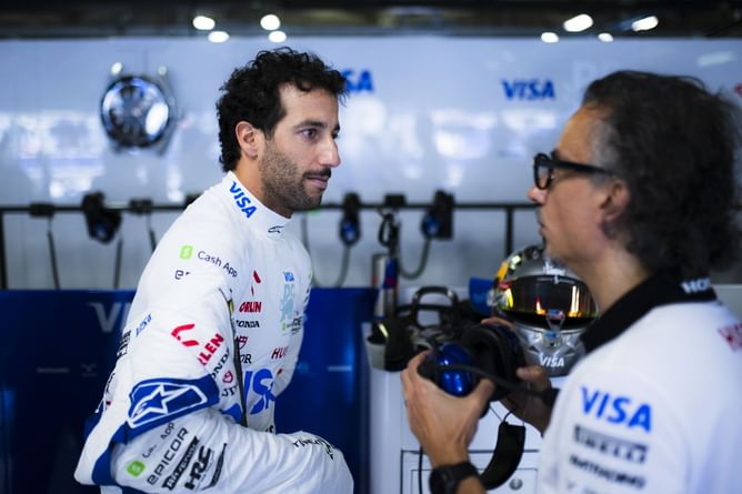 Red Bull sister team’s boss claims the entire team took responsibility for failing Daniel Ricciardo