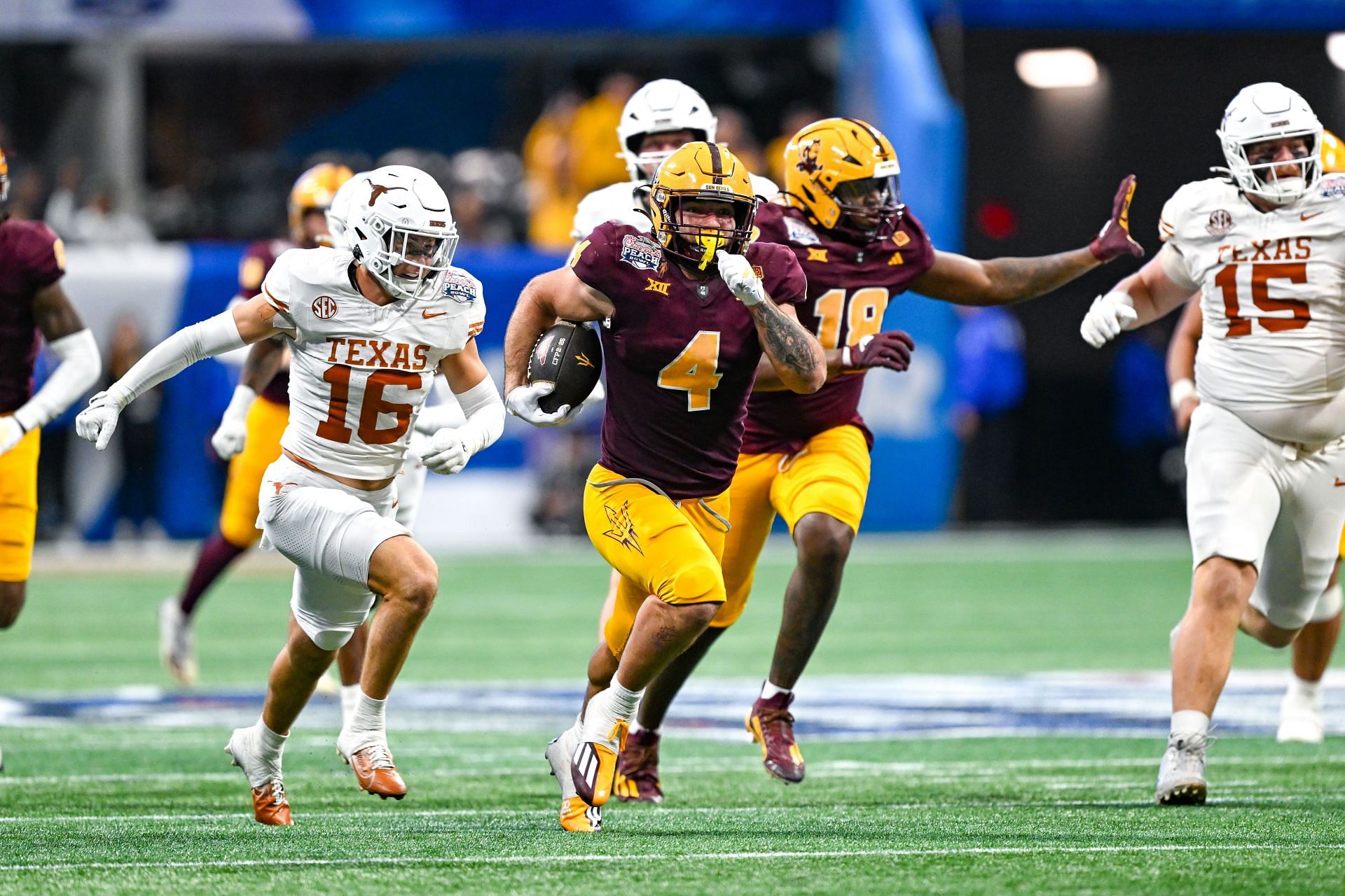 COLLEGE FOOTBALL: JAN 01 CFP Quarterfinal Chick-fil-A Peach Bowl - Texas vs Arizona State