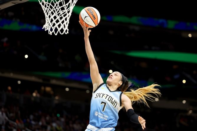WNBA Free Agency: Insider blames Chennedy Carter's behavior as key reason behind previous failures as Sky drop her core designation