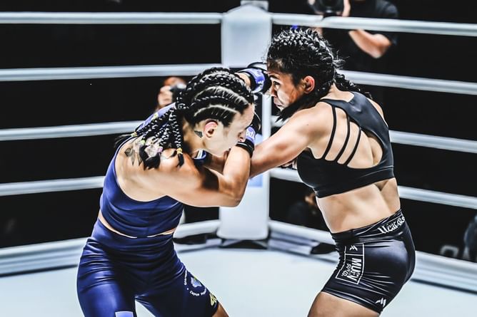 WATCH: Denice Zamboanga unloads a storm of punishment against Alyona Rassohyna for interim atomweight MMA gold