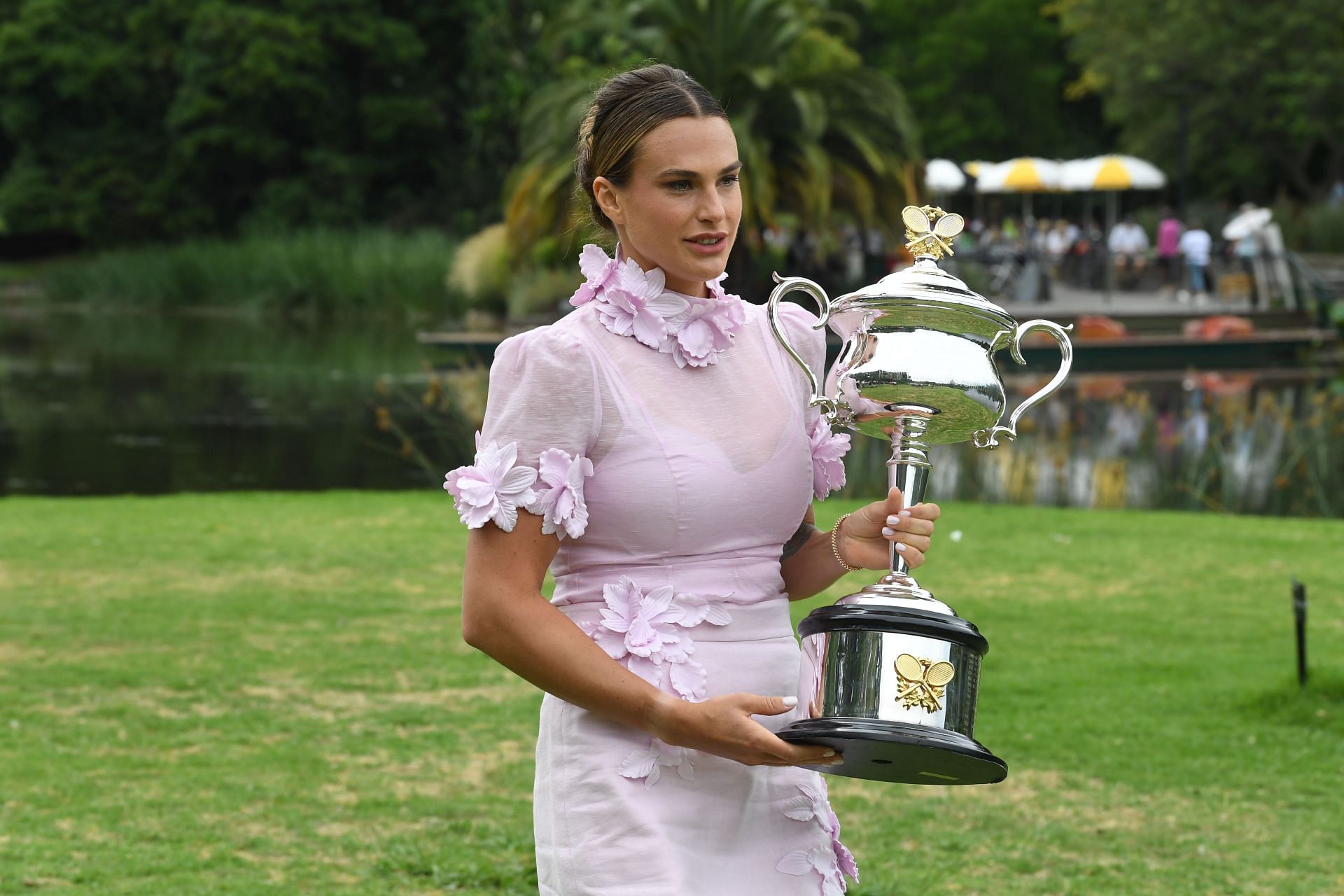 Aryna Sabalenka with the Australian Open trophy in 2023 (Image Source: Getty)