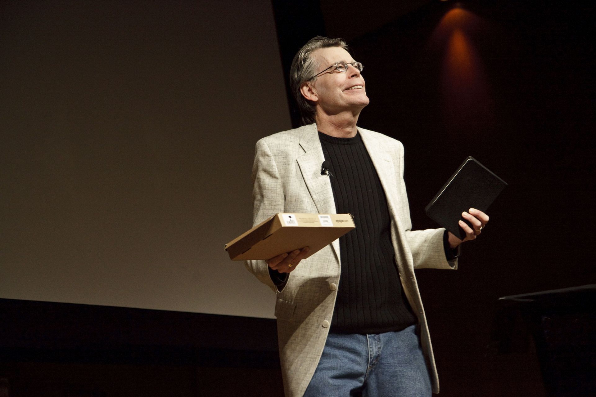 USA - Technology - Amazon - Author Stephen King - Kindle 2 launch - Source: Getty