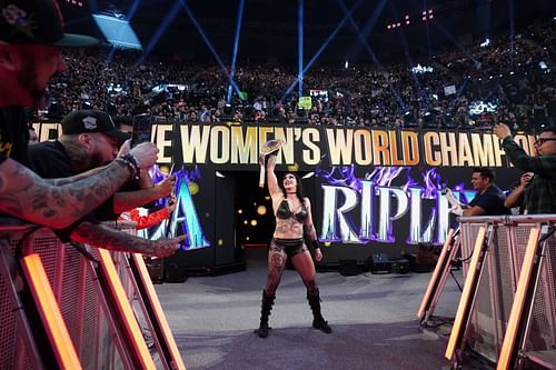 Monday Night RAW - Source: Getty