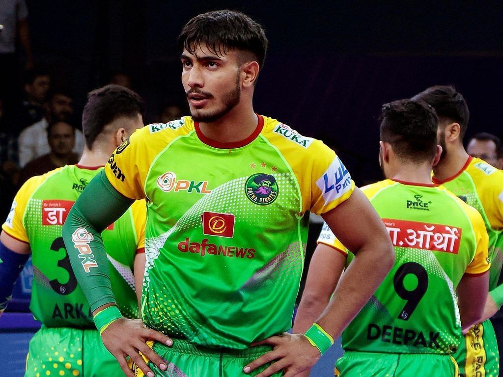 Devank Dalal playing for Patna Pirates (Image via PKL)