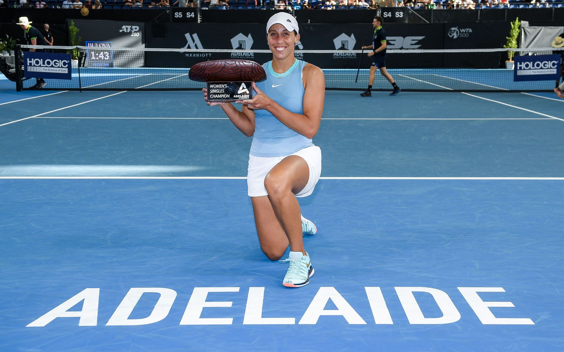 Keys poses with the 2025 Adelaide International Women&#039;s Singles Trophy (Source: Getty)