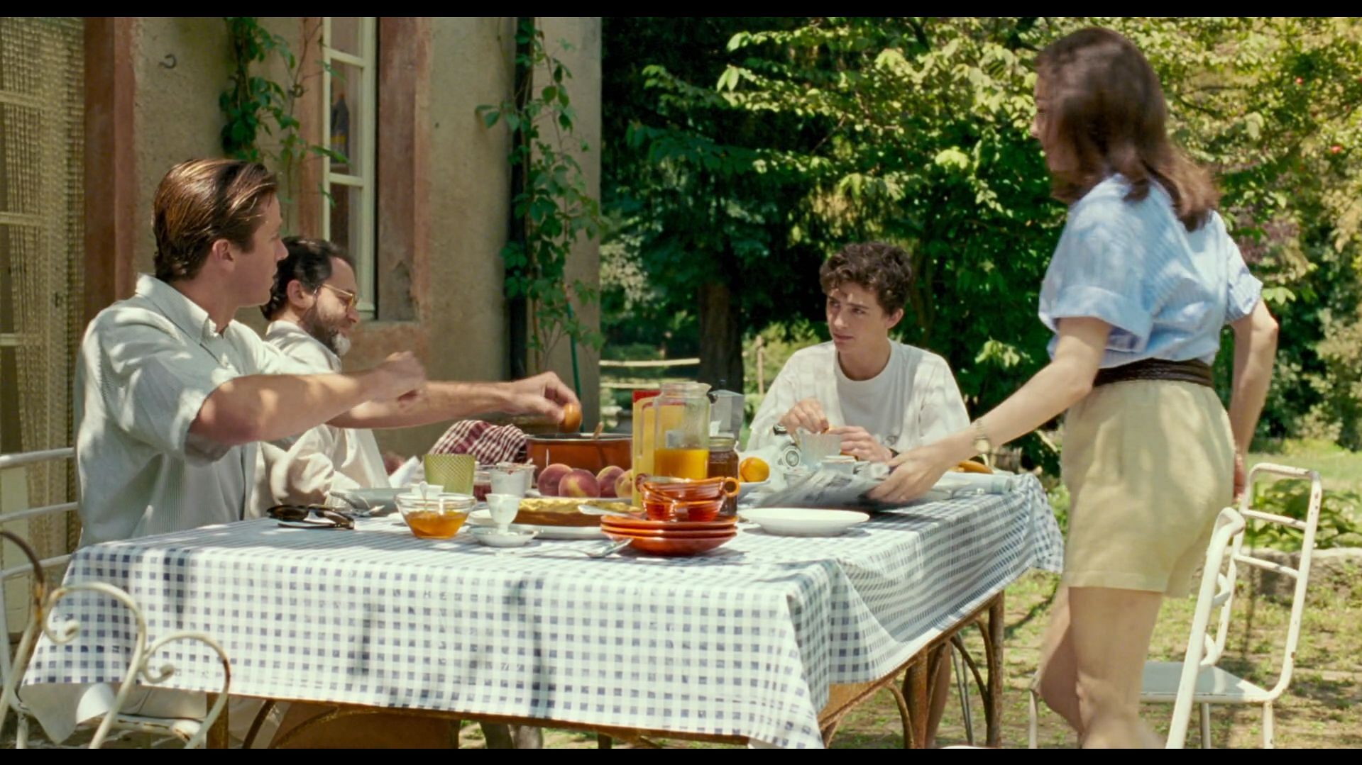 A still from Call Me By Your Name, where Chalamet plays an artist in love (Image via Warner Bros. Pictures, Sony Pictures Classic)