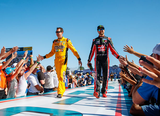 ”We didn’t have the money to buy Kurt a car”: $80 million worth Kyle Busch remembers how his father’s “sacrifice” propelled eldest son’s racing career