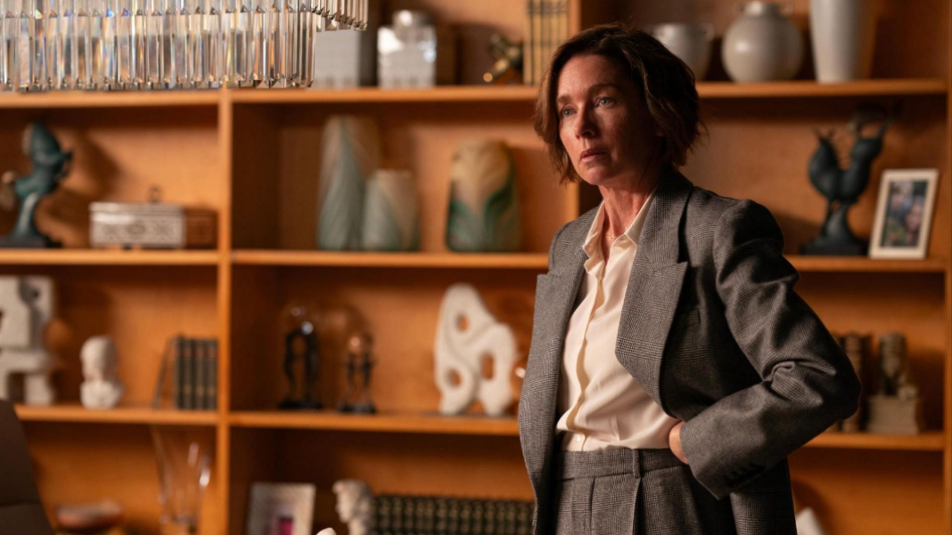 Julianne Nicholson (Image via Hulu)