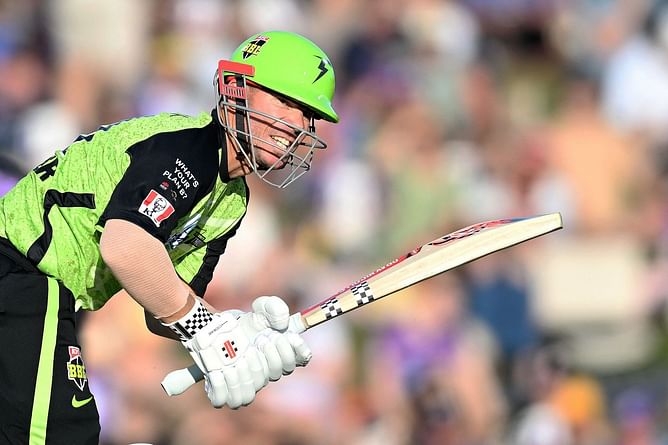 David Warner has his bat broken and gets hit on the head in BBL 2024-25 match [Watch]
