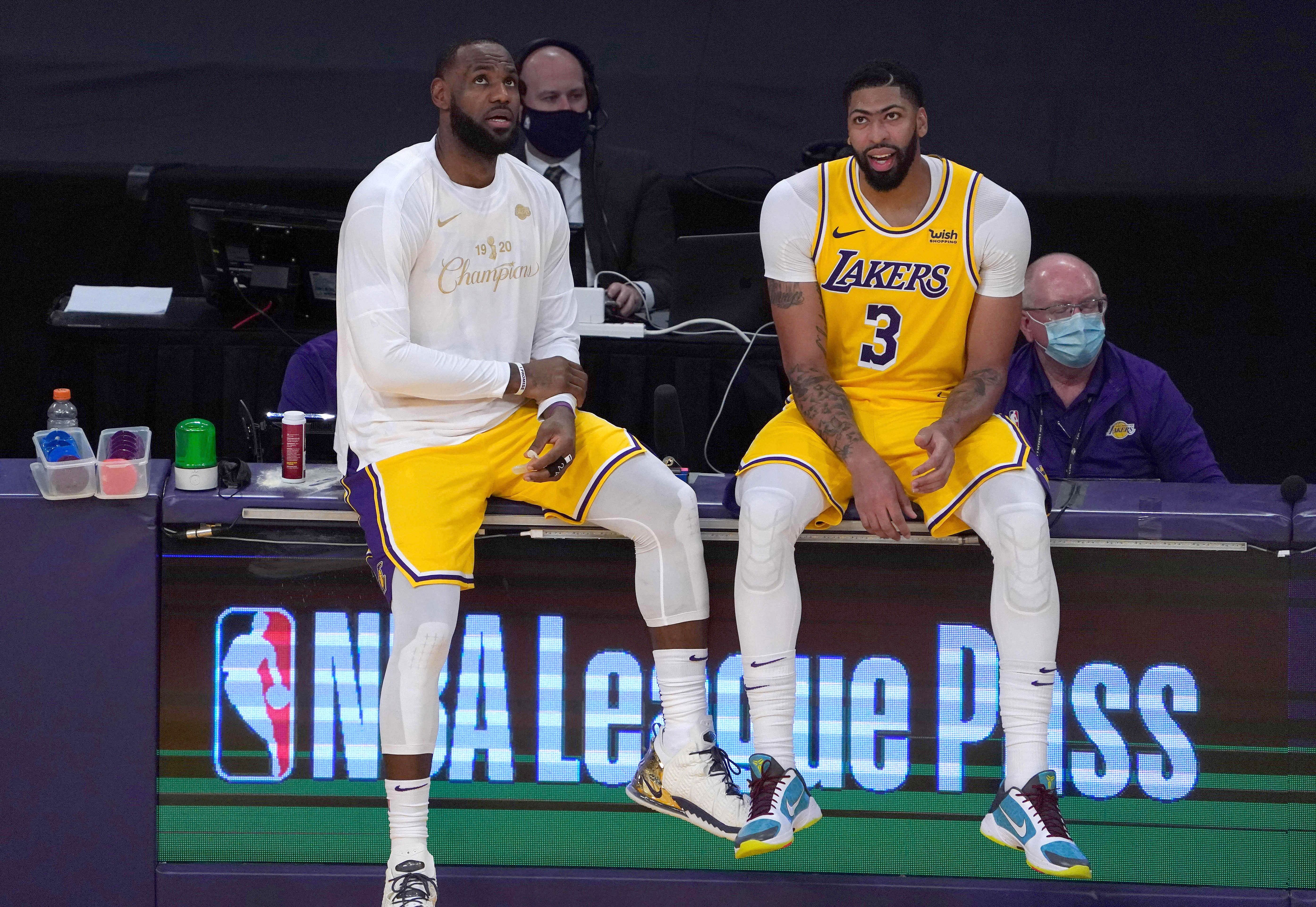 Los Angeles Lakers forward LeBron James (23) and forward Anthony Davis (3) - Source: Imagn