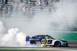 "I don’t know that I’ve ever had that much peer pressure": When Chase Elliott got a crowd-driven burnout moment