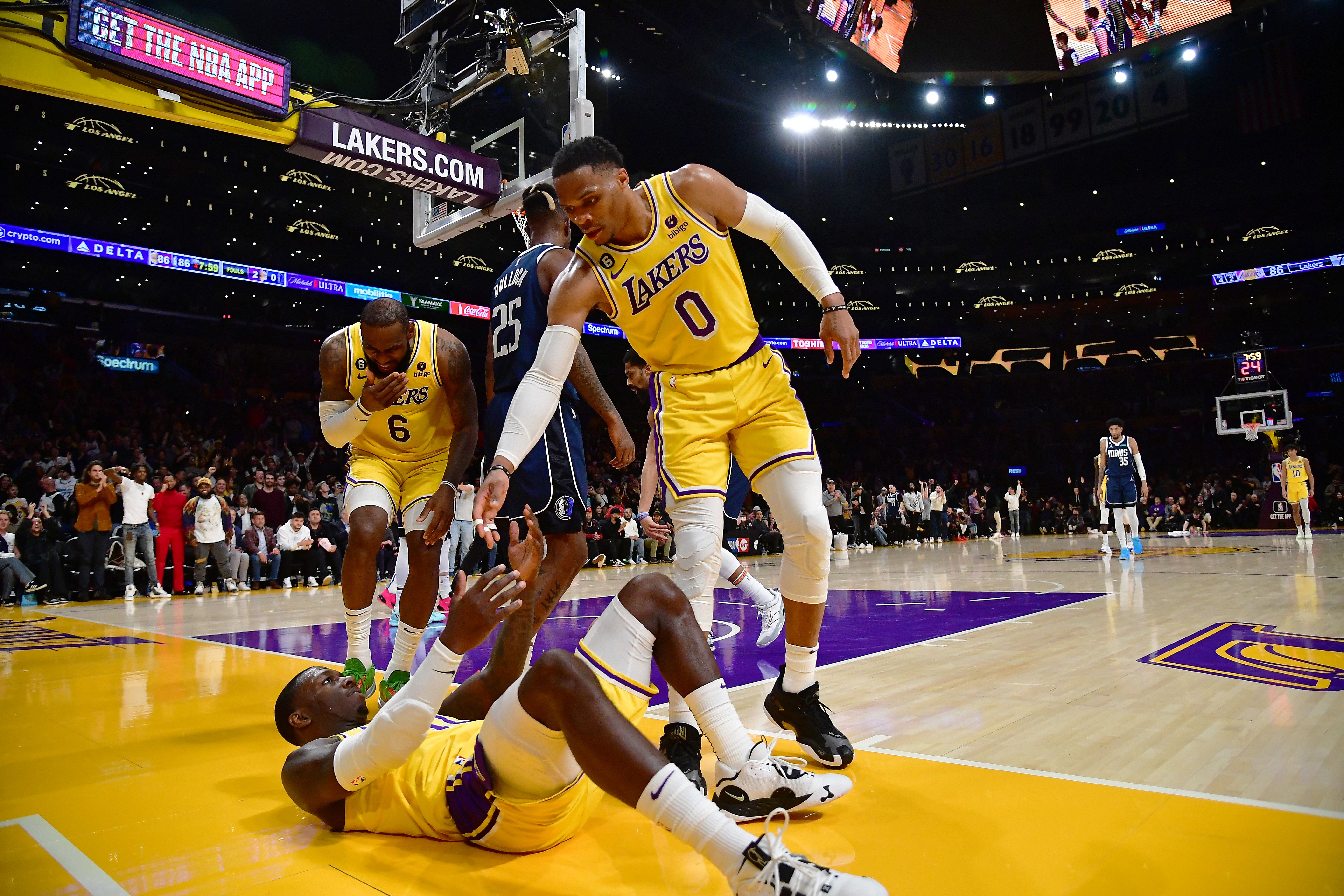 NBA: Dallas Mavericks at Los Angeles Lakers - Source: Imagn