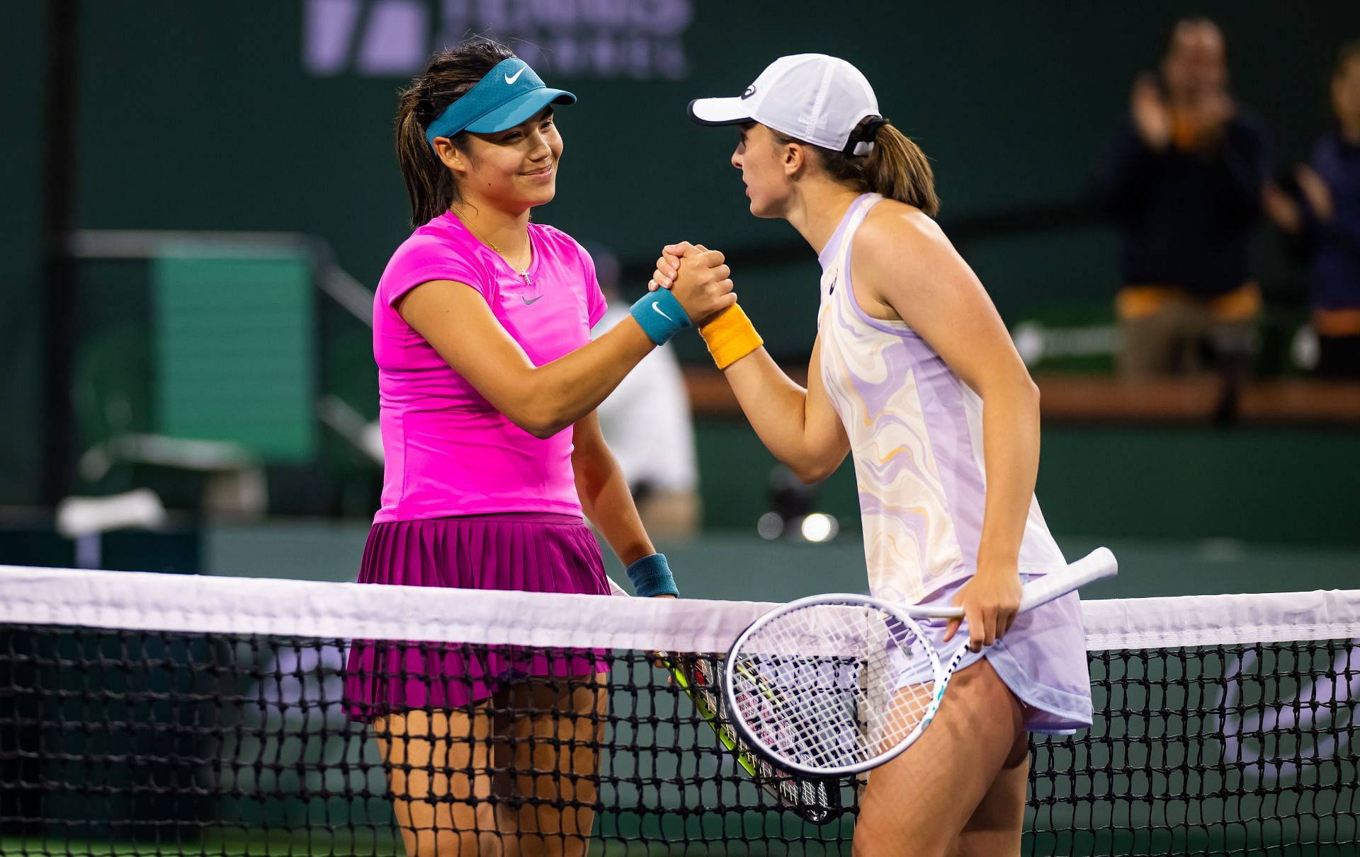 Emma Raducanu and Iga Swiatek at the Indian Wells Open 2023. (Photo: Getty)