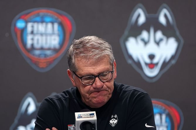 Despite UConn win vs Creighton, Geno Auriemma seems unhappy with Azzi Fudd and Ashlynn Shade for bad performance