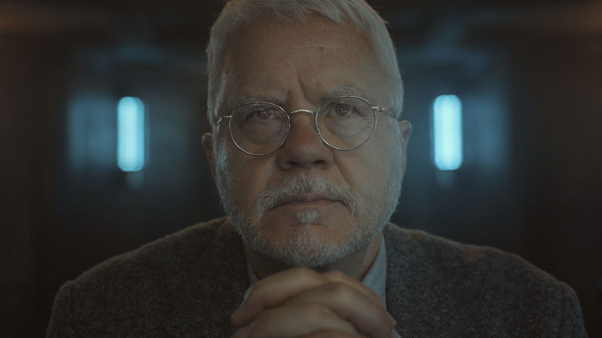 Tim Robbins as Bernard Holland in Silo (Image via Apple TV+)