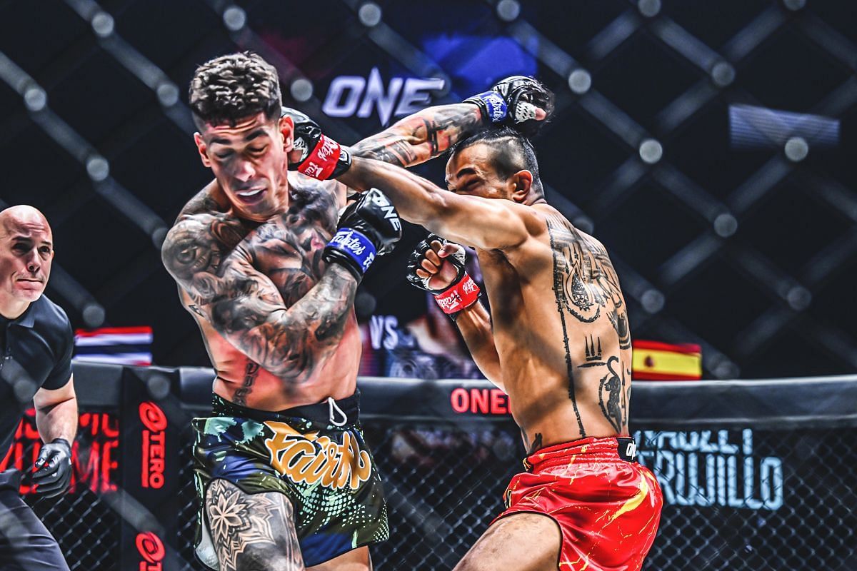 Nauzet Trujillo (left), Sinsamut Klinmee (right) [Photo via ONE Championship]