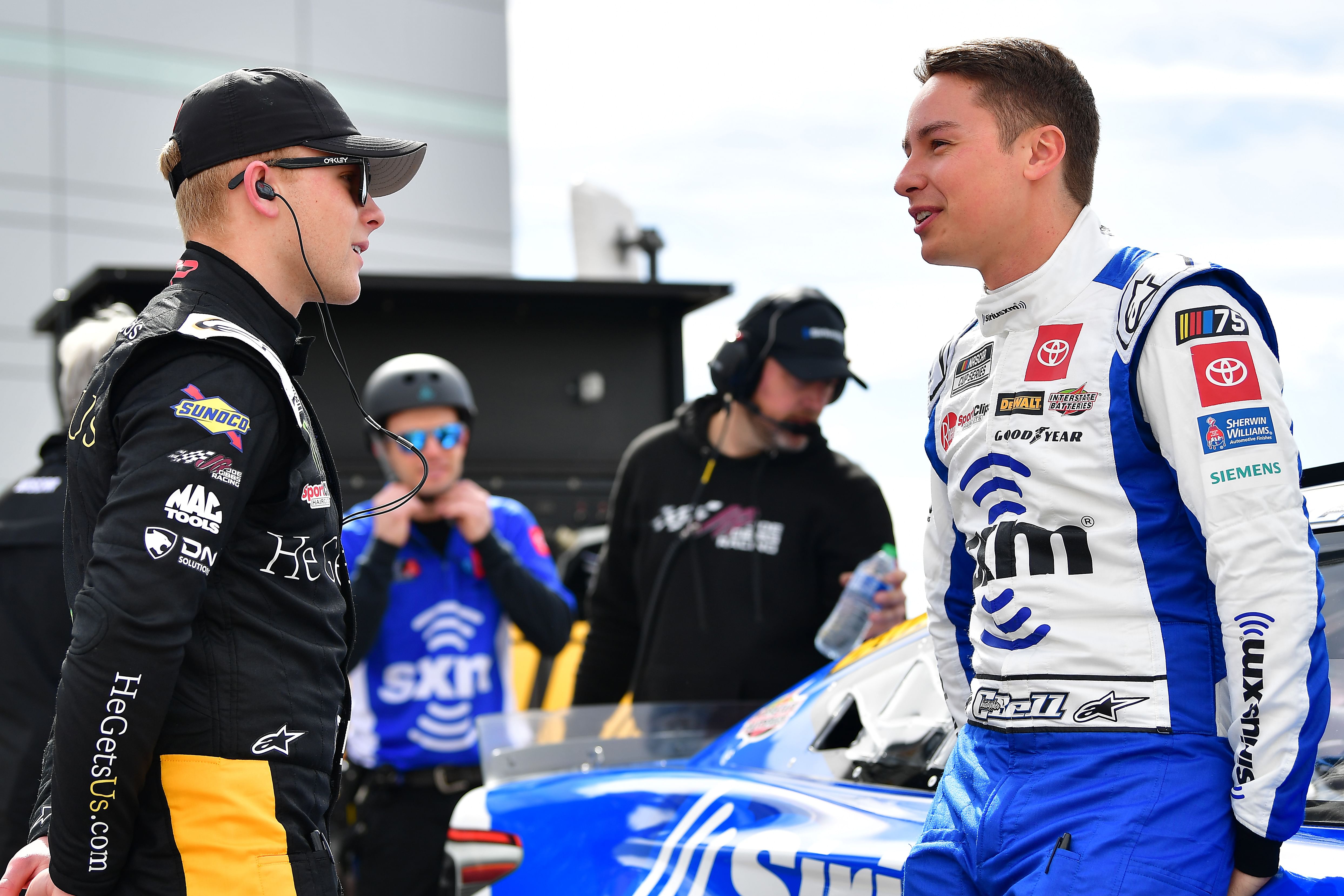 Christopher Bell speaks with Ty Gibbs during practice at Las Vegas Motor Speedway  - Source: Imagn