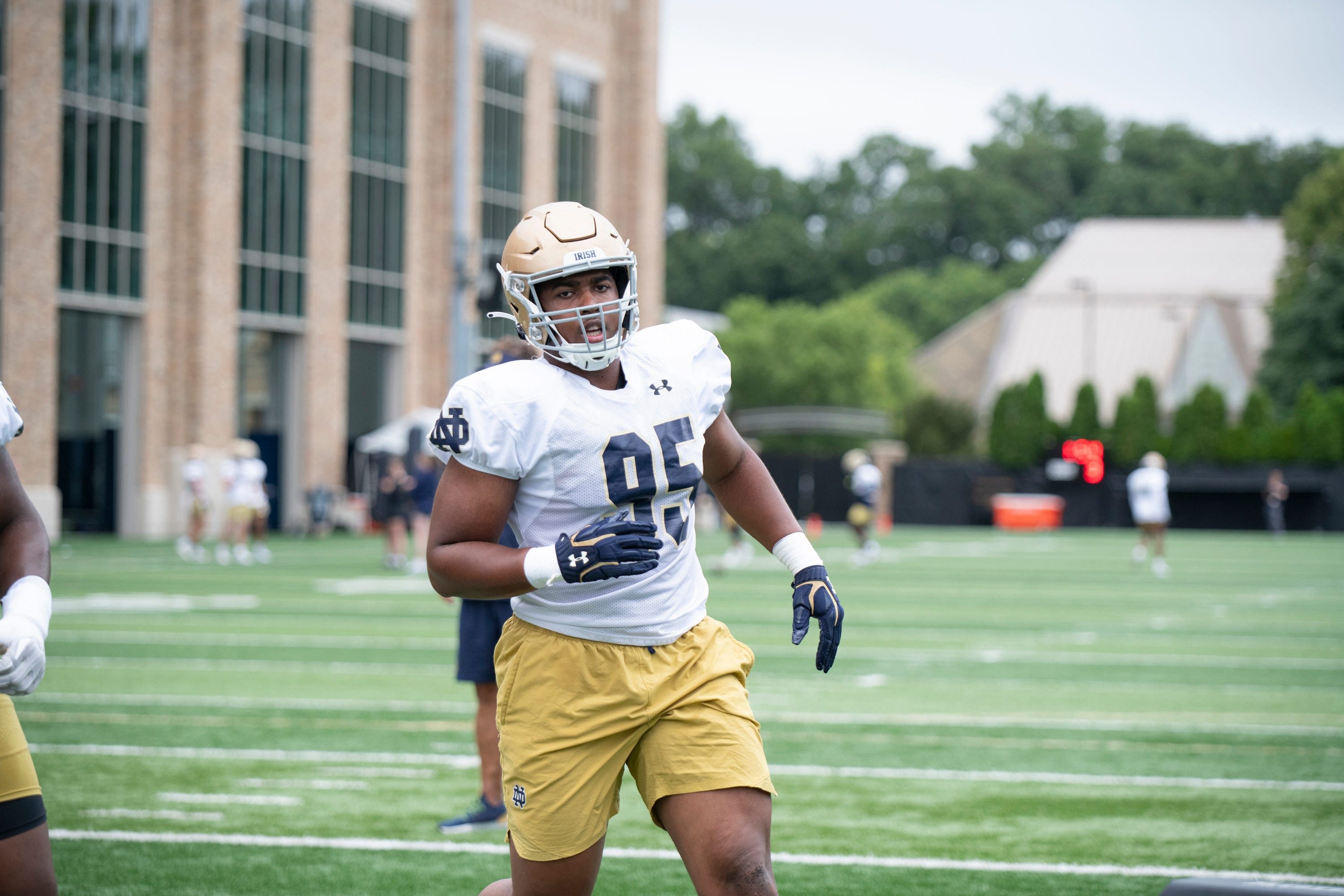 Notre Dame DT Tyson Ford has chosen to leave the Irish and transfer to California. (Photo Credit: IMAGN)