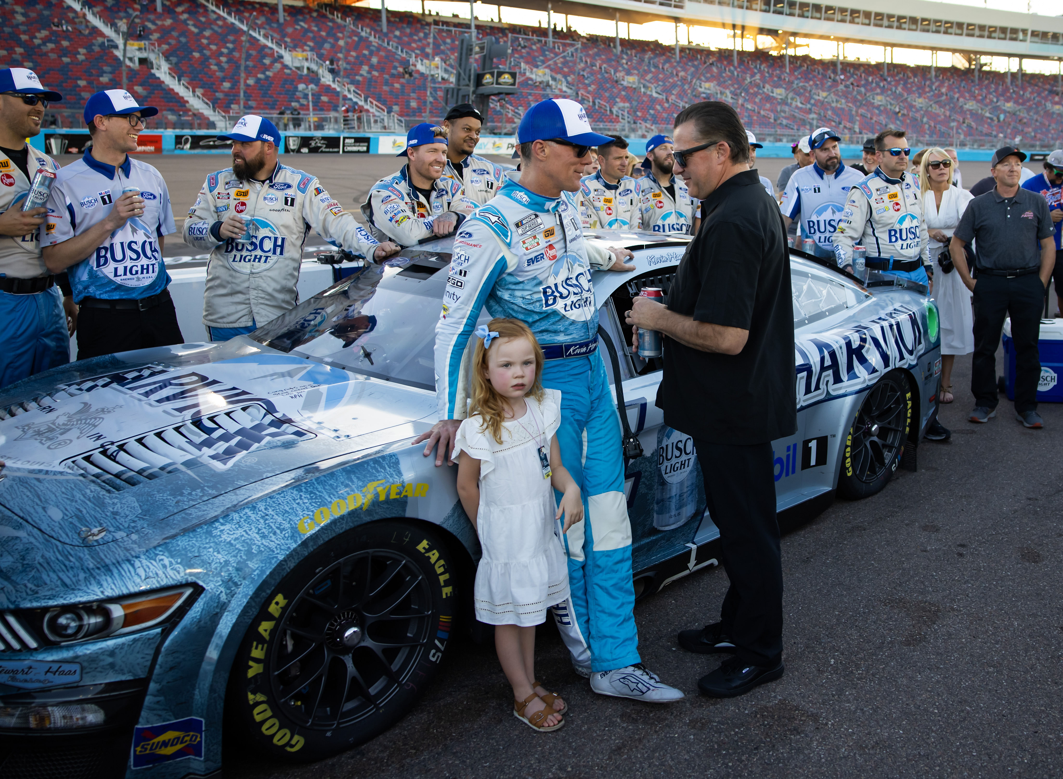 NASCAR Cup Series driver Kevin Harvick (left) talks with team owner Tony Stewart - Source: Imagn