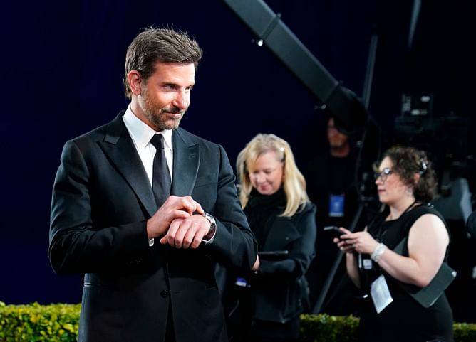 SPOTTED: Gigi Hadid and Bradley Cooper make special appearance at Eagles-Rams playoff game in Philadelphia