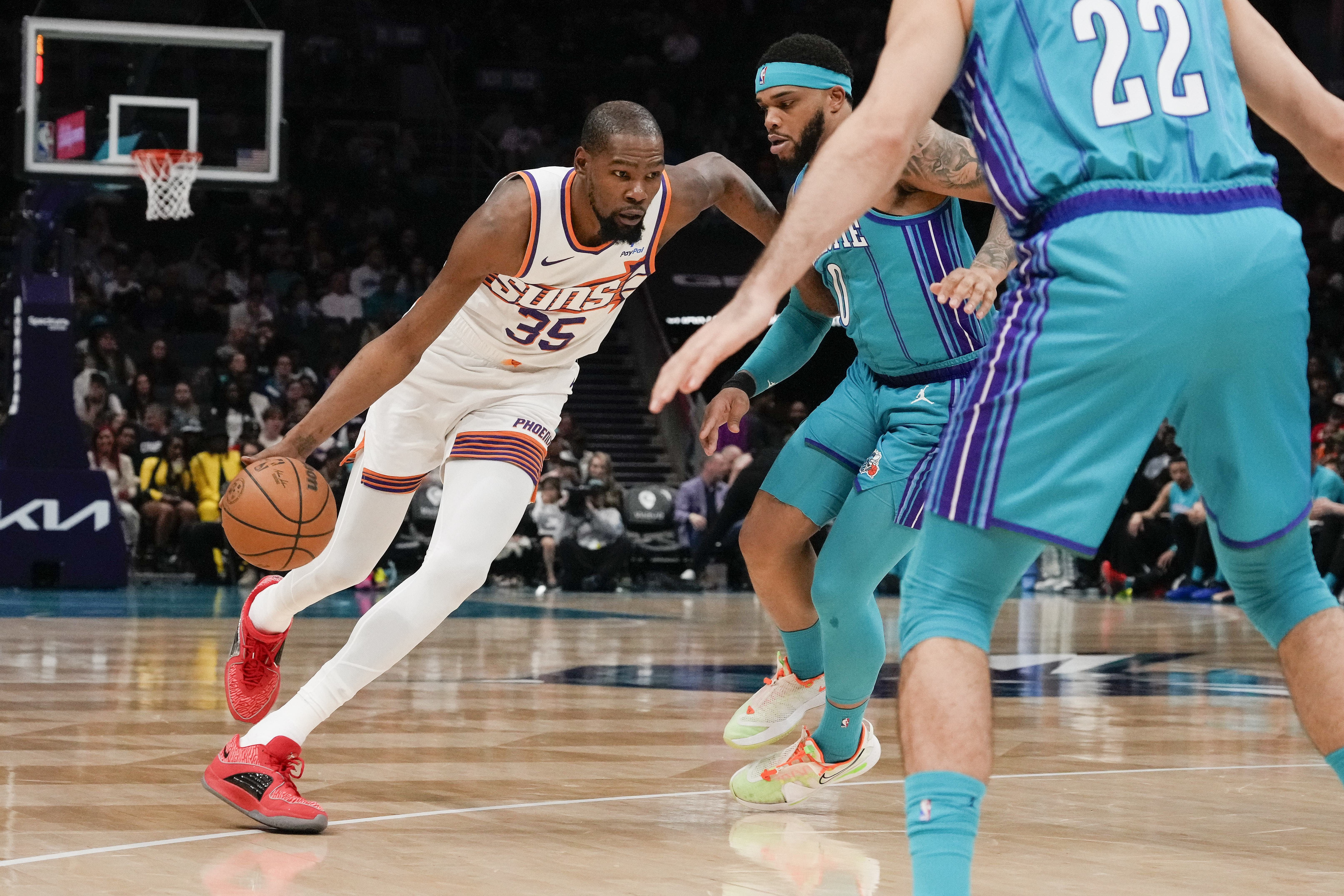 NBA: Phoenix Suns at Charlotte Hornets - Source: Imagn