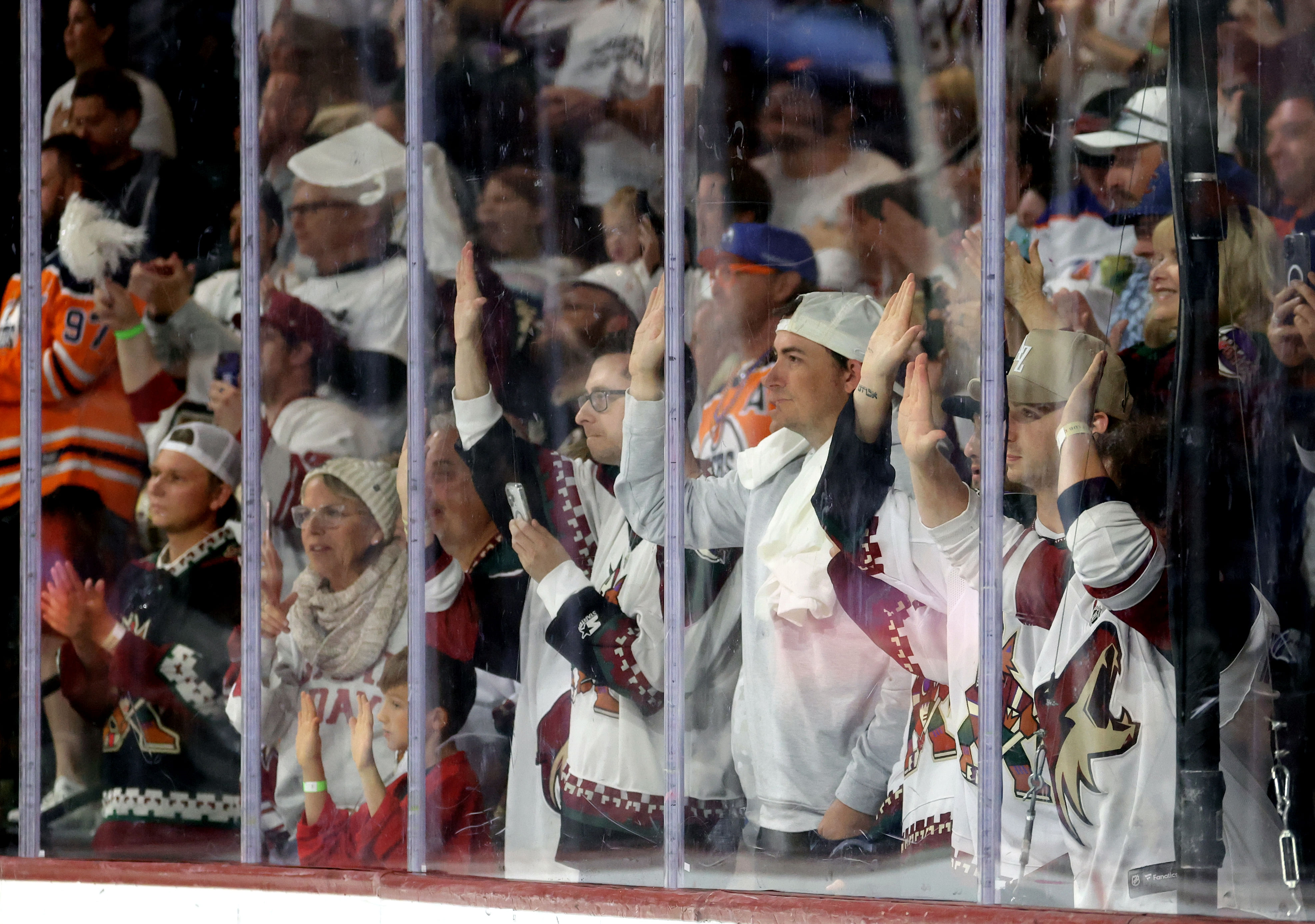 NHL: Edmonton Oilers at Arizona Coyotes - Source: Imagn