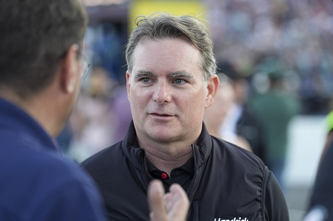 HMS chief Jeff Gordon shares his feelings after meeting 28-yo American actor at 2025 Chili Bowl