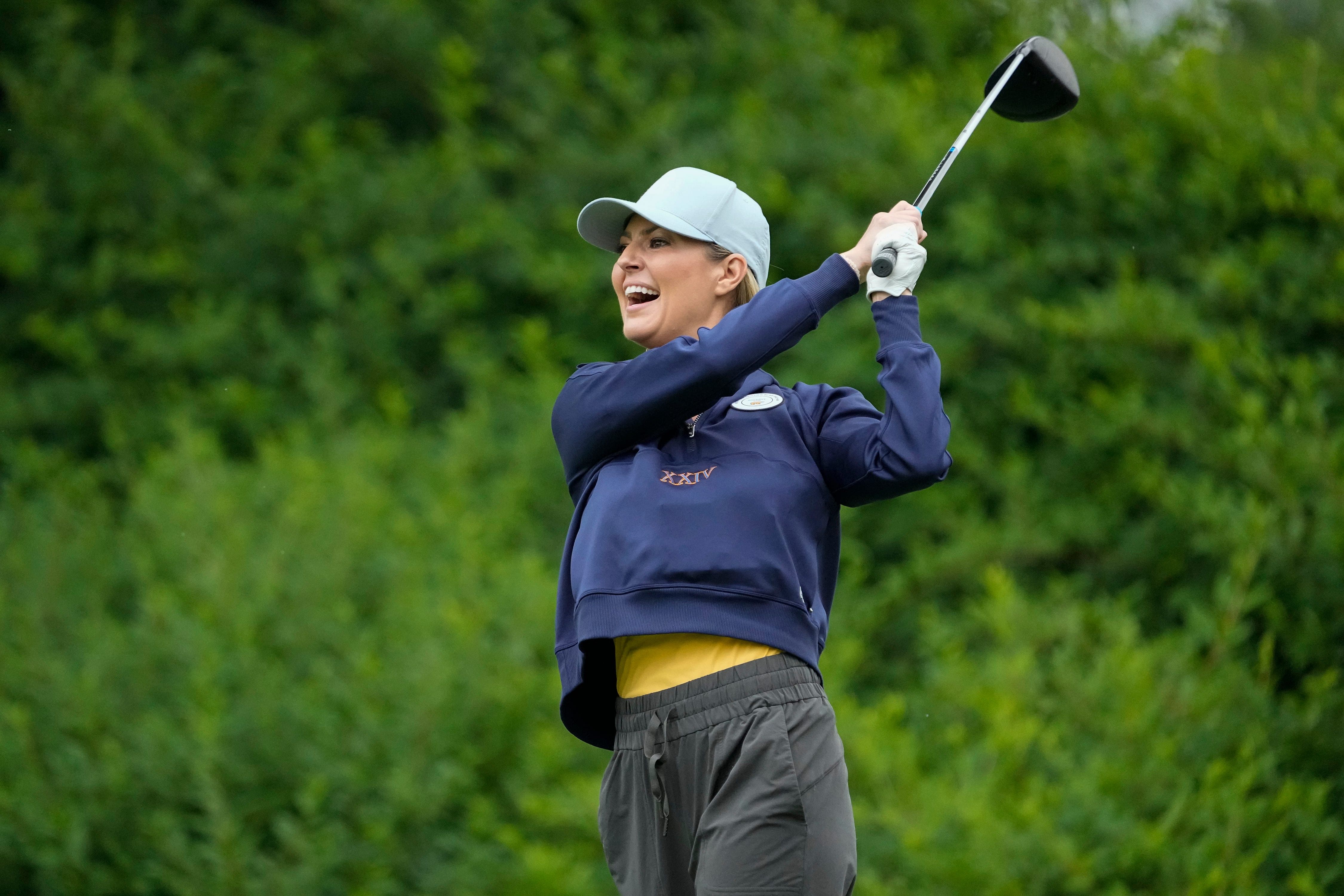 Amanda Balionis tees off on No. 10 during the Pro-Am for the Memorial Tournament (Image Source: Imagn)