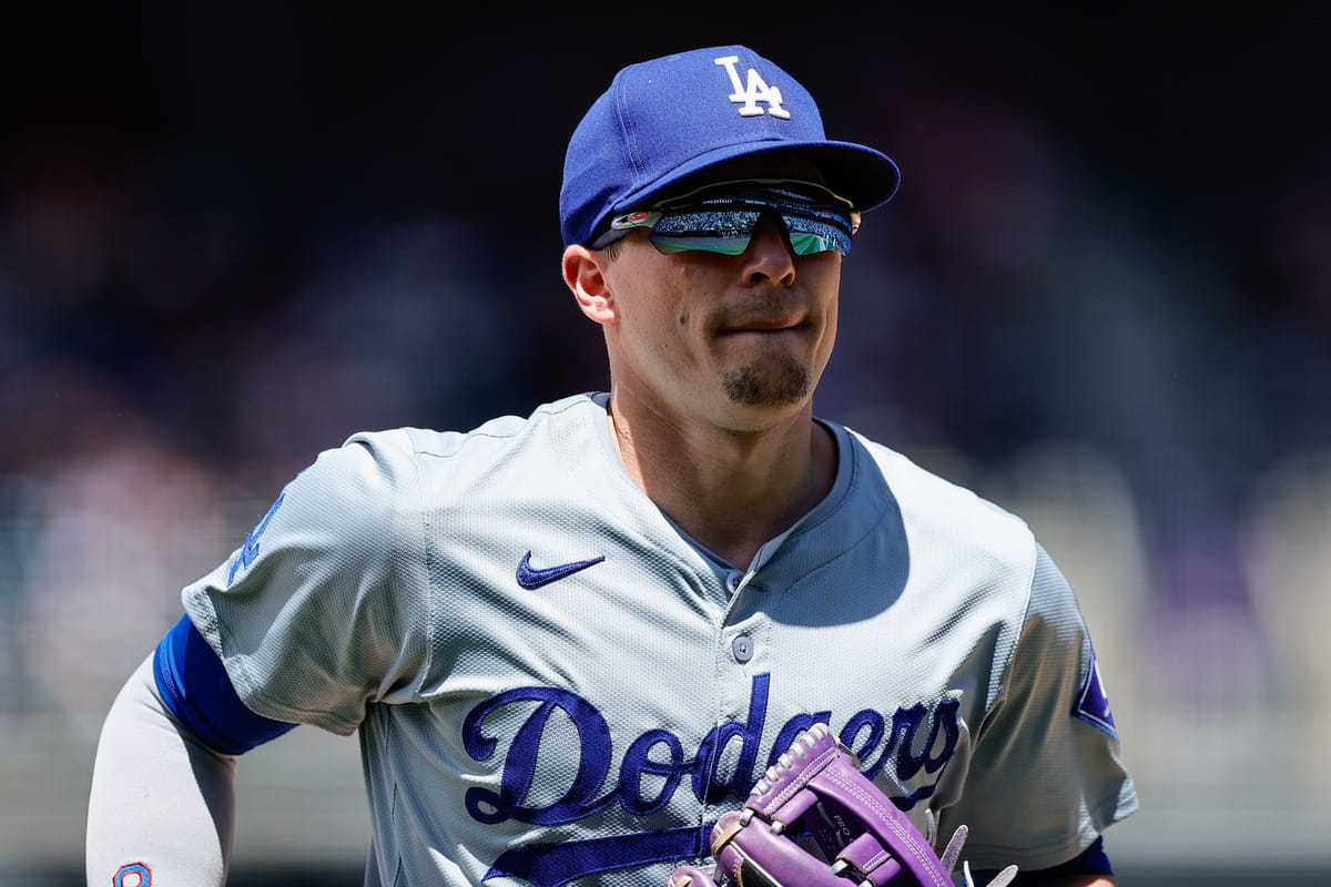 Dodgers insider gives concerning news about Kike Hernandez s future