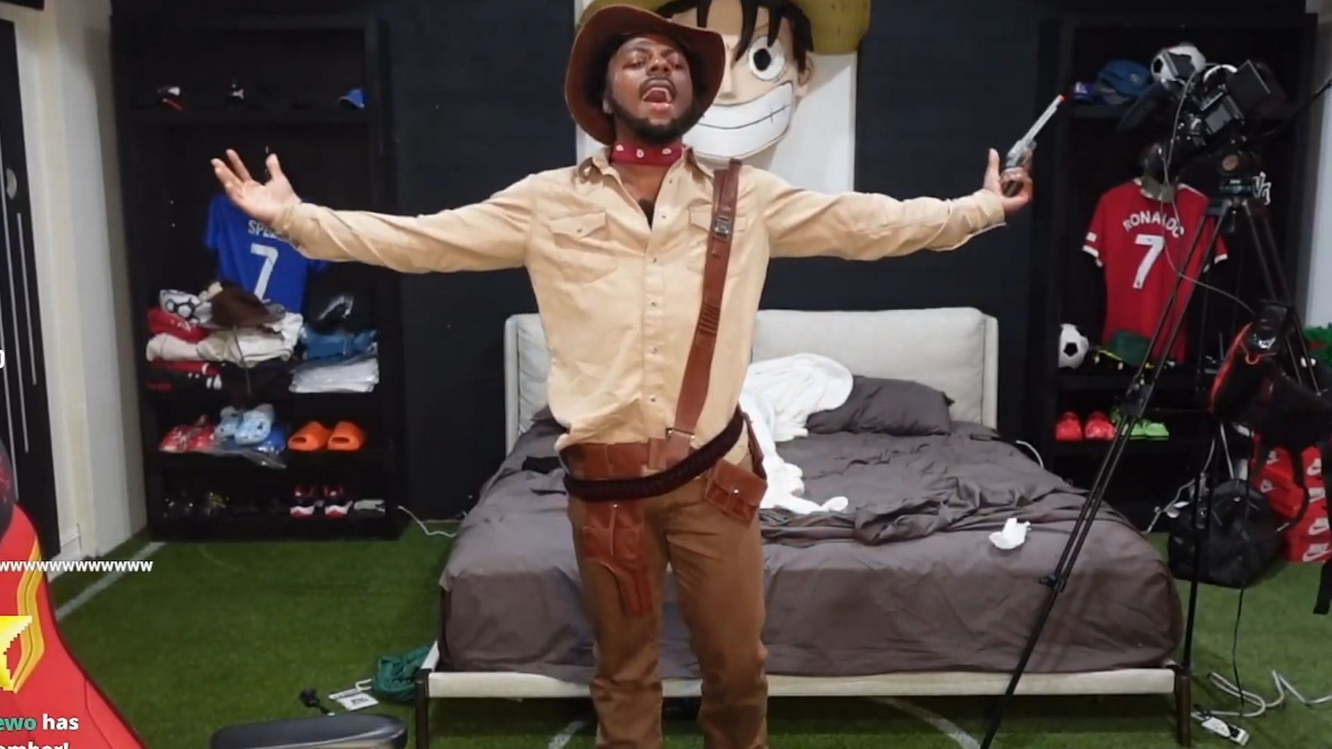 IShowSpeed dresses up as Arthur Morgan for his Red Dead Redemption 2 marathon livestream (Image via IShowSpeed/YouTube)