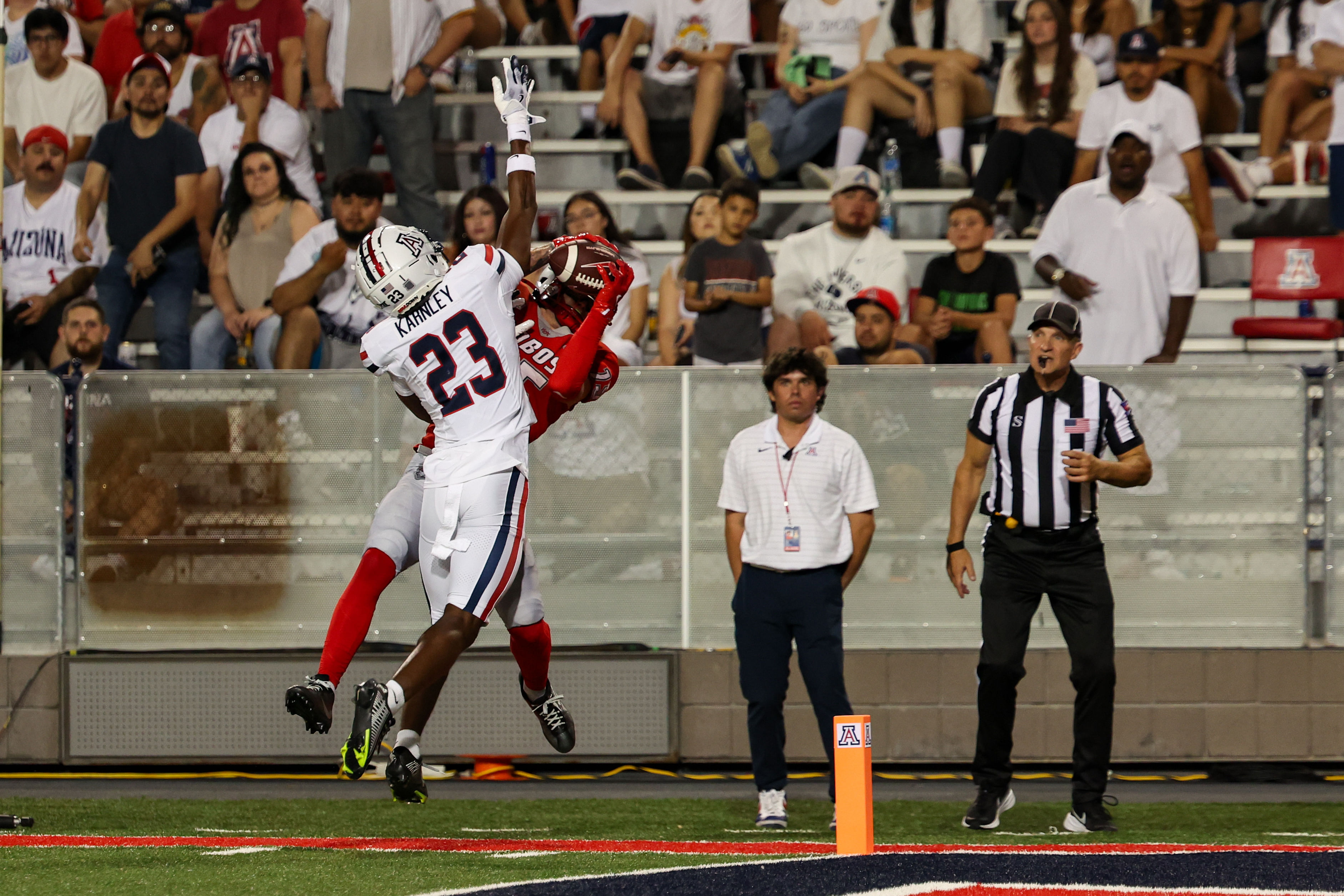 Arizona DB Emmanuel Karnley has chosen to move to Miami. (Photo Credit: IMAGN)