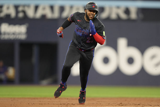 Vladimir Guerrero Jr. predicted to sign $450,000,000 - $500,000,000 contract, per MLB insider