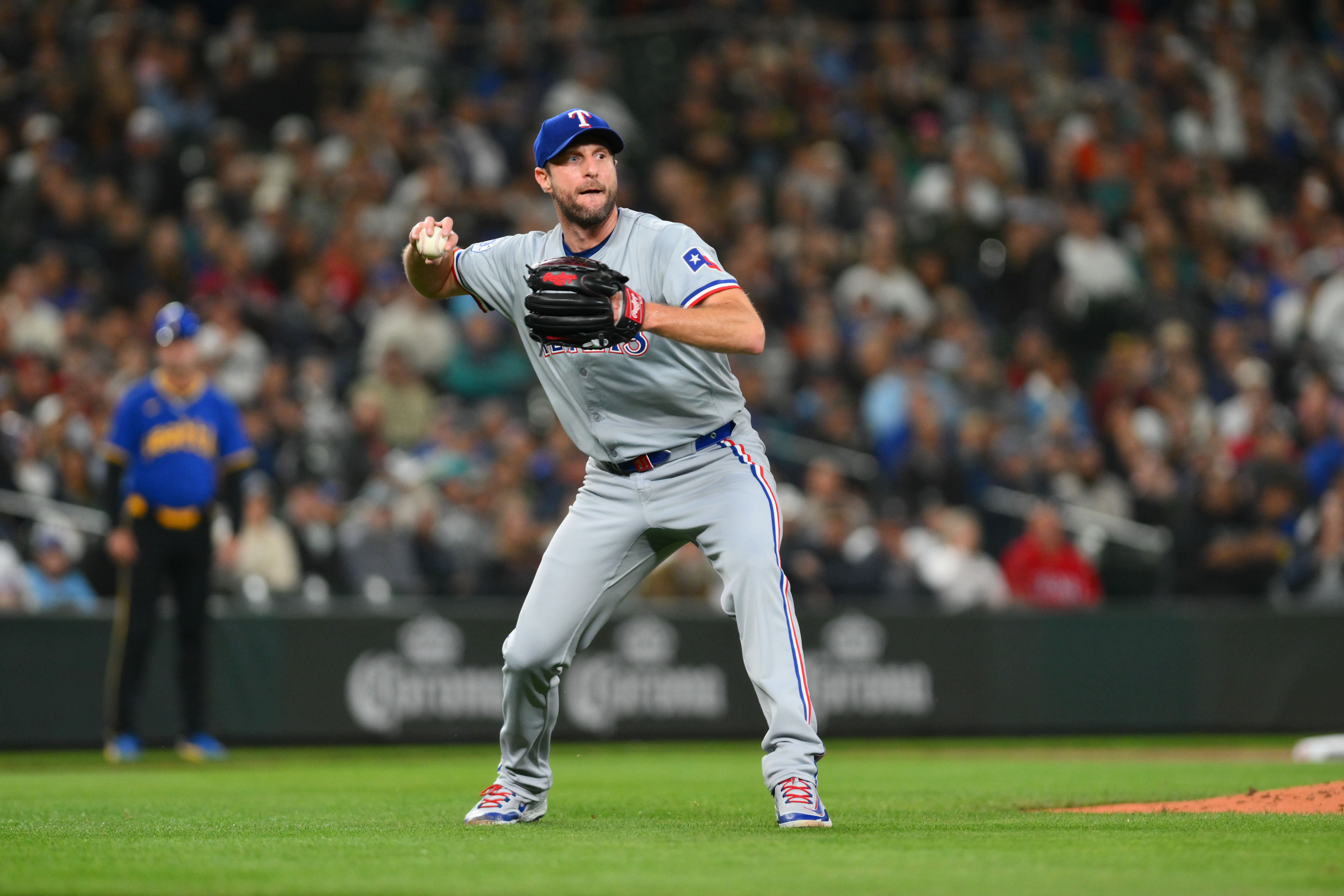 MLB: Texas Rangers at Seattle Mariners - Source: Imagn