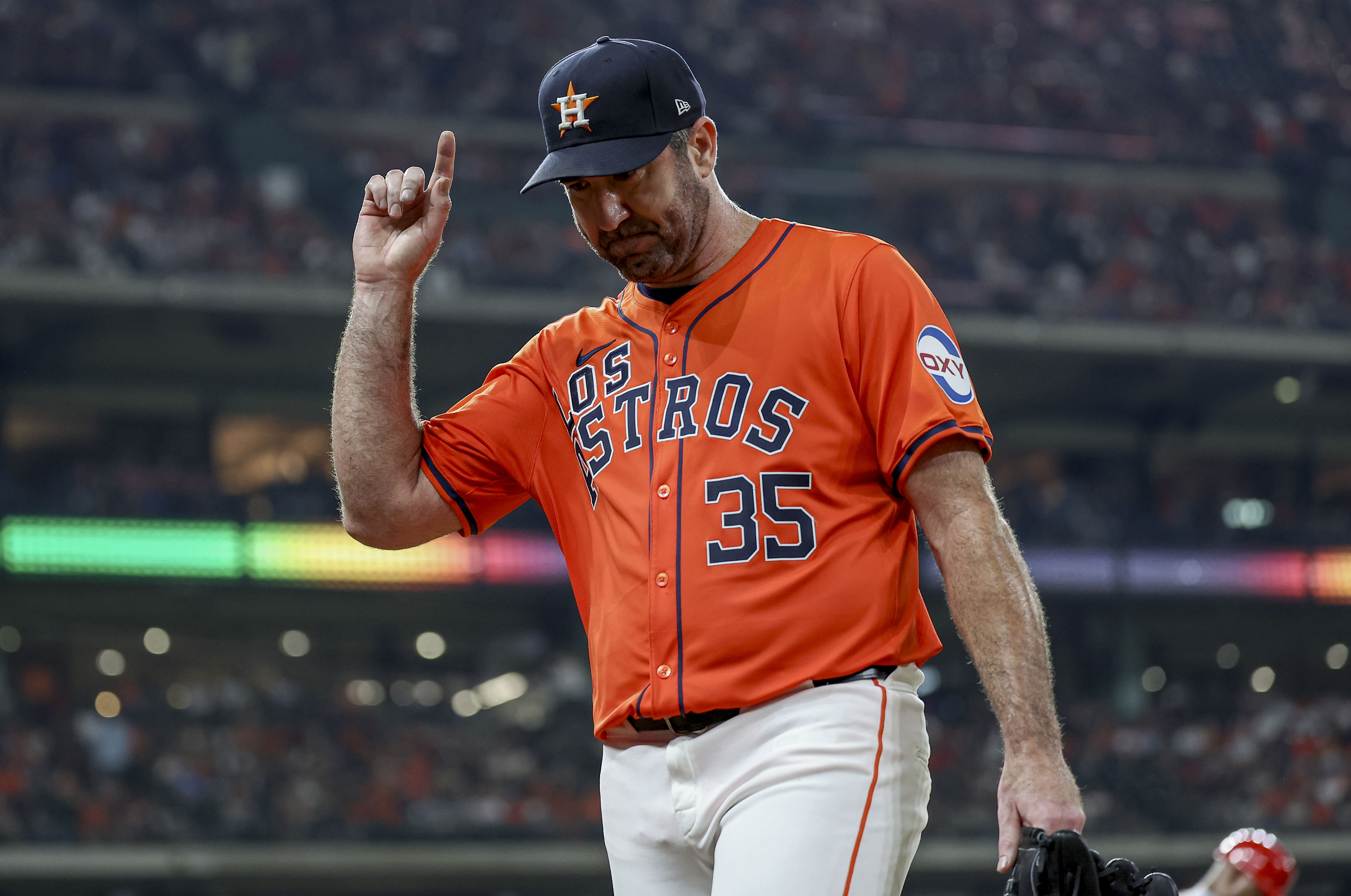 Justin Verlander has signed with the Giants (Imagn)