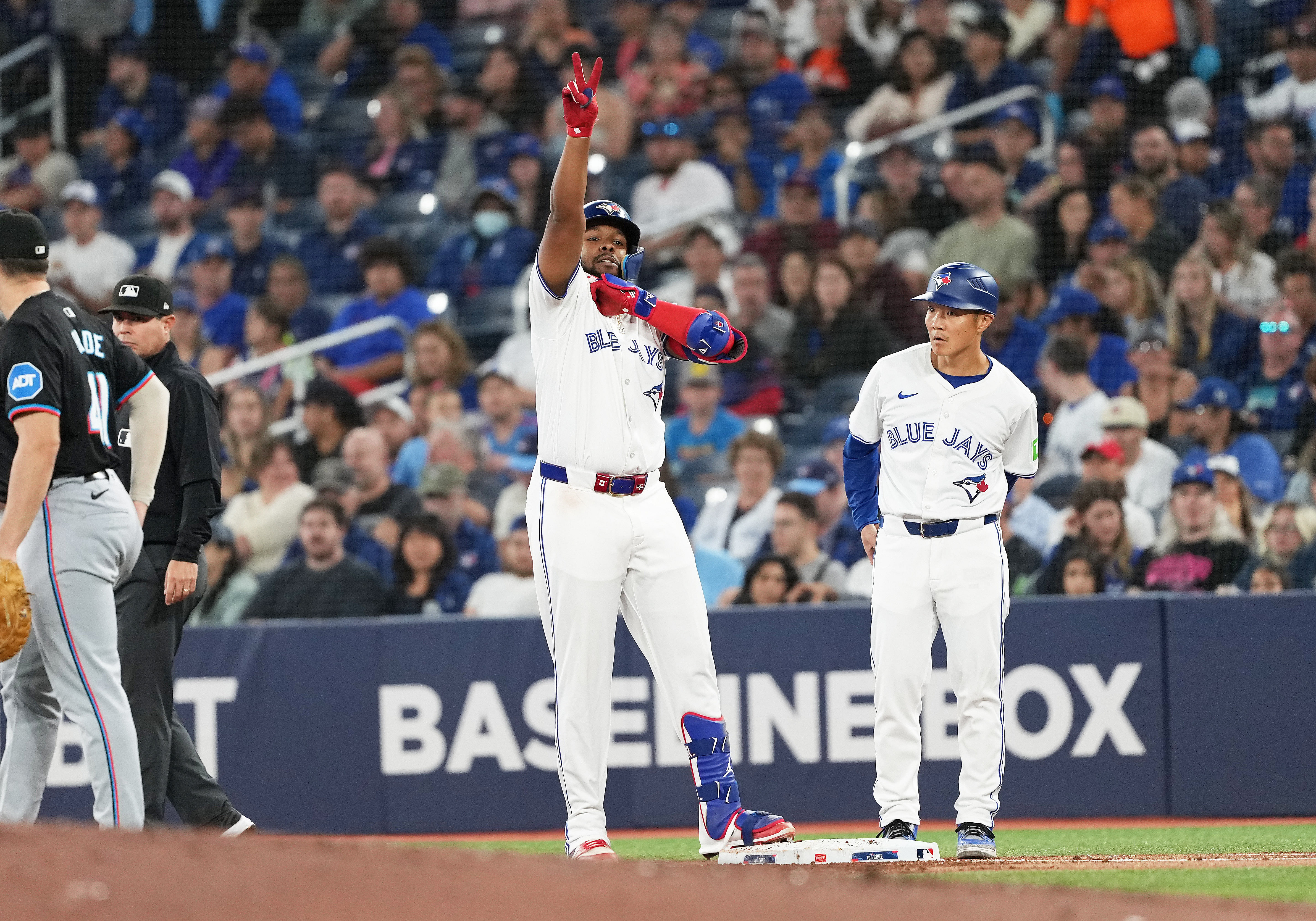 MLB: Miami Marlins at Toronto Blue Jays - Source: Imagn