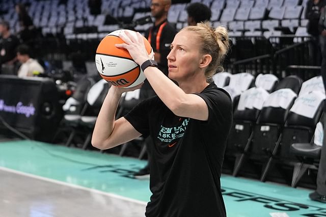 Courtney Vandersloot linked to the Chicago Sky (Image Source: Imagn)