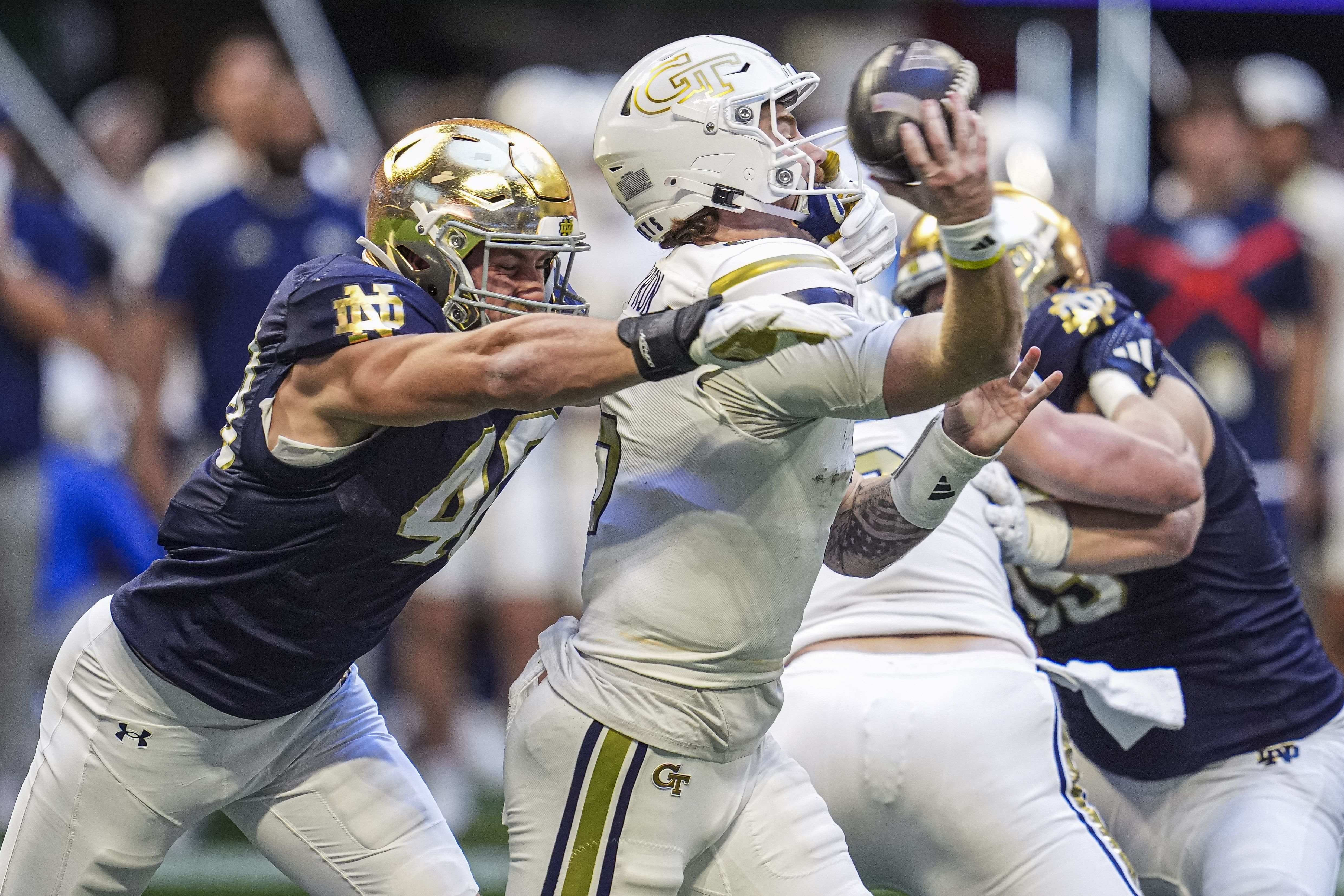 Joshua Burnham is part of Notre Dame&#039;s vaunted defensive front. (Image Source: Imagn)